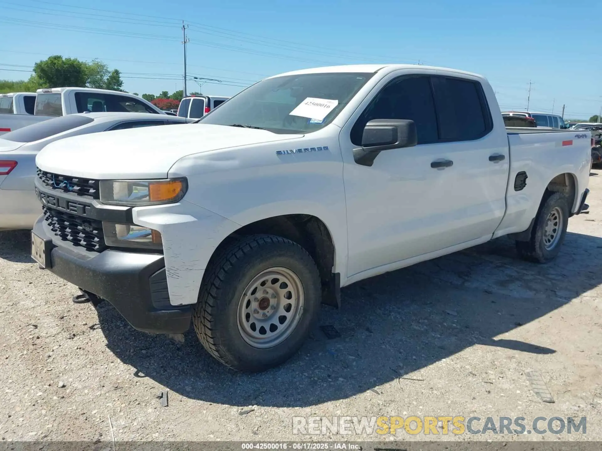 2 fotografías del automóvil dañado 1GCRYAEF3LZ177158 CHEVROLET SILVERADO 1500 2020