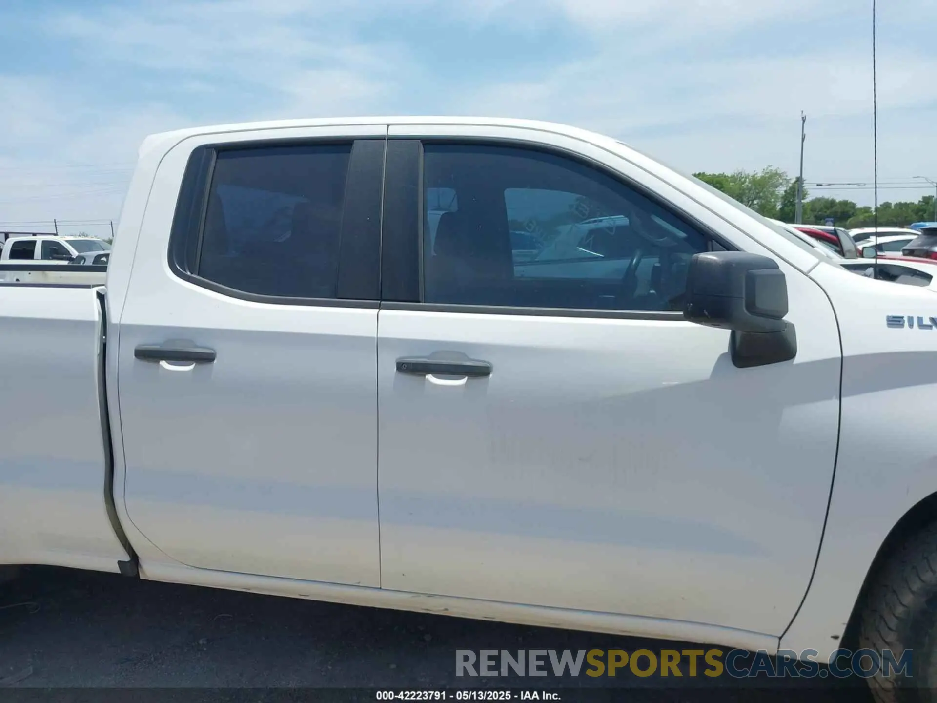 13 fotografías del automóvil dañado 1GCRYAEF3LZ178648 CHEVROLET SILVERADO 1500 2020