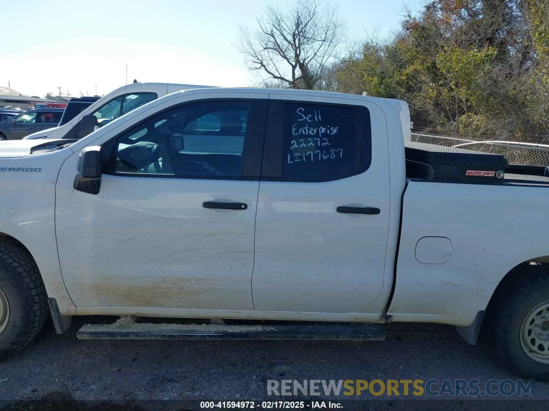 14 fotografías del automóvil dañado 1GCRYAEF8LZ177687 CHEVROLET SILVERADO 1500 2020