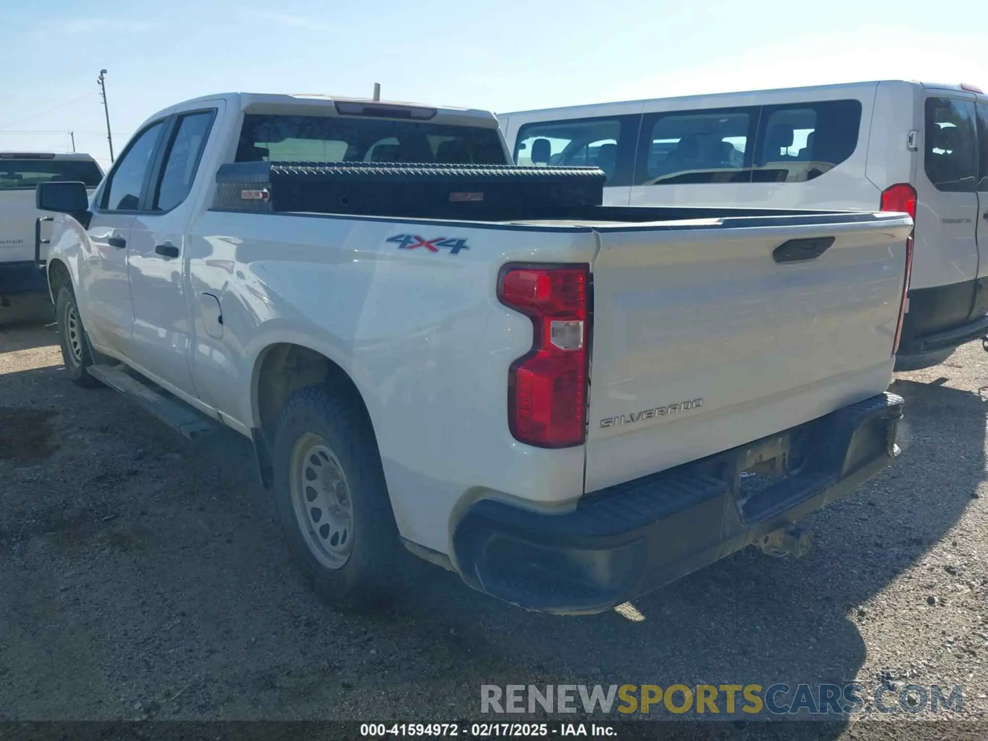 3 fotografías del automóvil dañado 1GCRYAEF8LZ177687 CHEVROLET SILVERADO 1500 2020