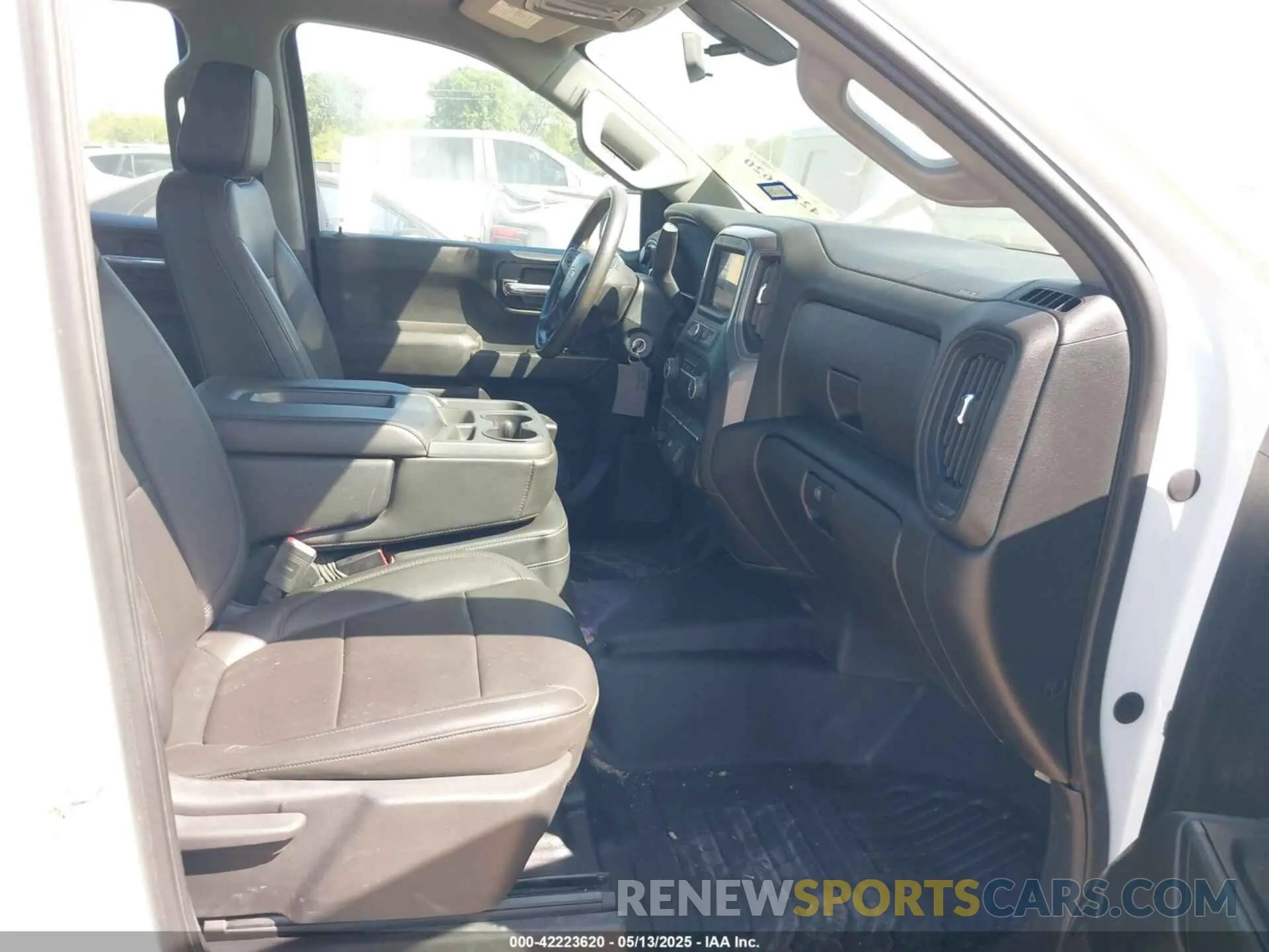 5 fotografías del automóvil dañado 1GCRYAEFXLZ178453 CHEVROLET SILVERADO 1500 2020