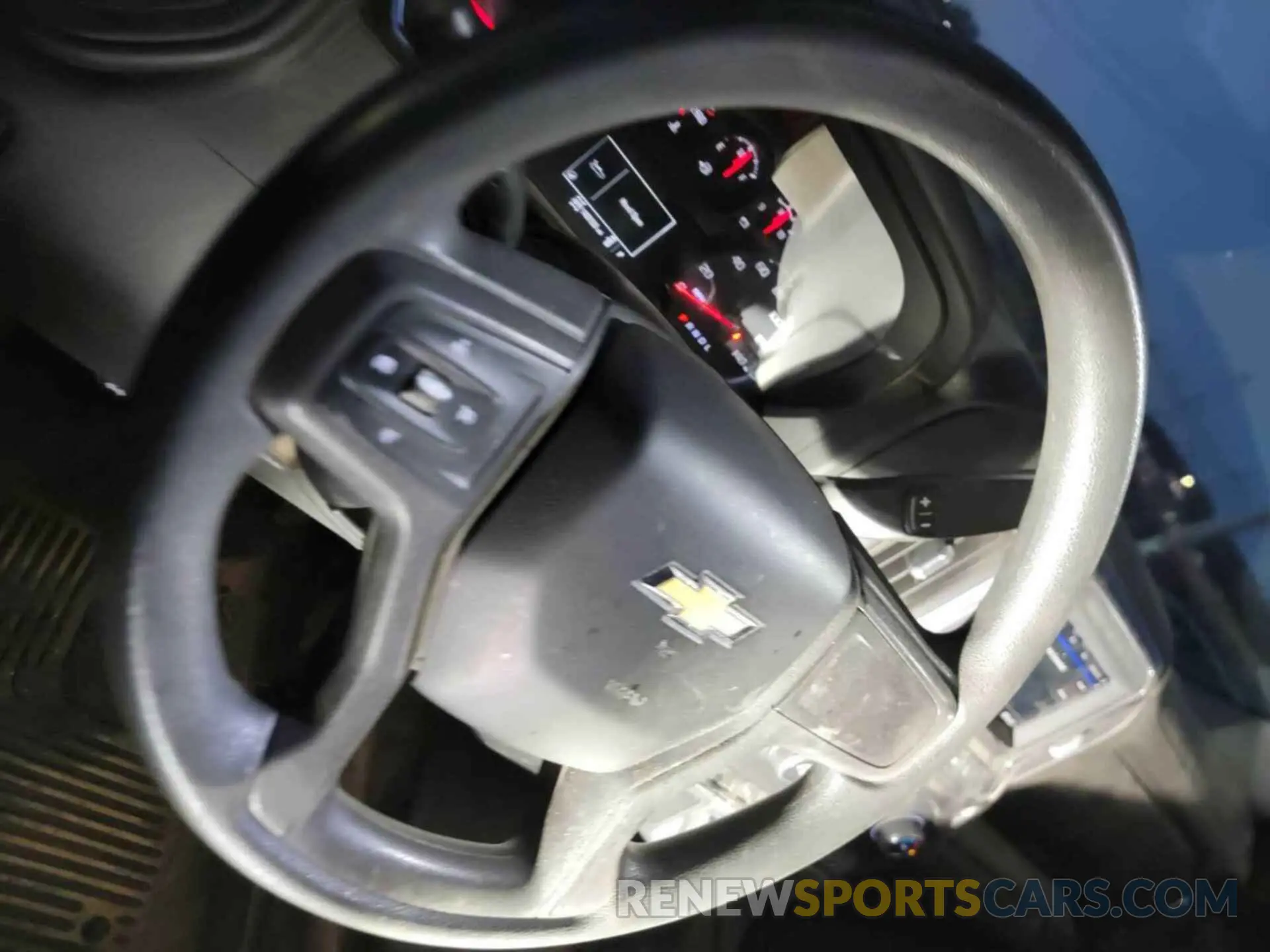 17 fotografías del automóvil dañado 1GCRYAEFXLZ210303 CHEVROLET SILVERADO 1500 2020