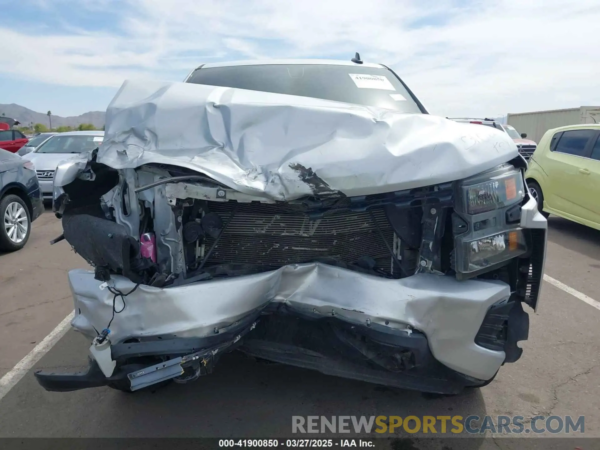 12 fotografías del automóvil dañado 1GCRYBEF2LZ299371 CHEVROLET SILVERADO 1500 2020
