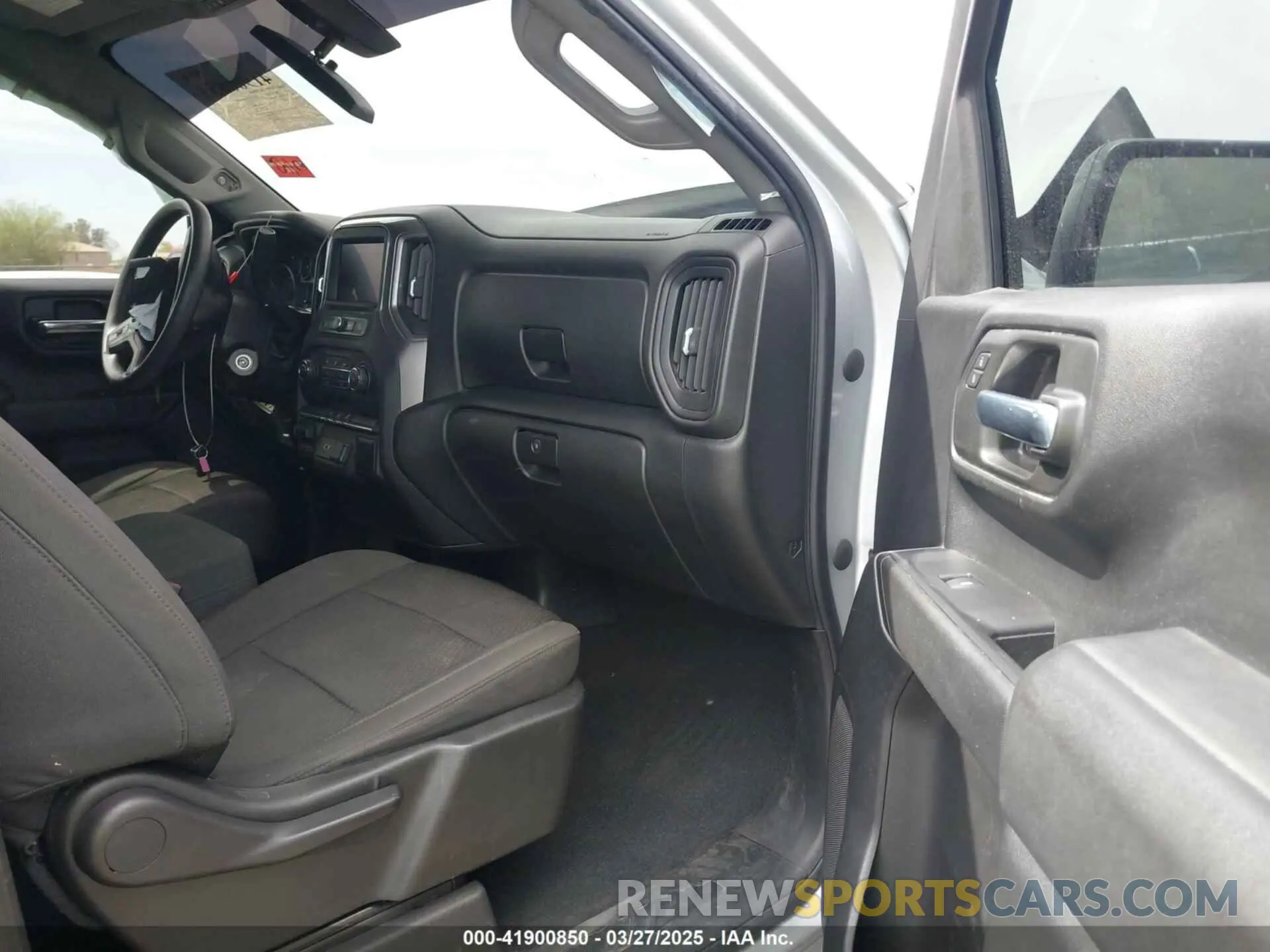 5 fotografías del automóvil dañado 1GCRYBEF2LZ299371 CHEVROLET SILVERADO 1500 2020