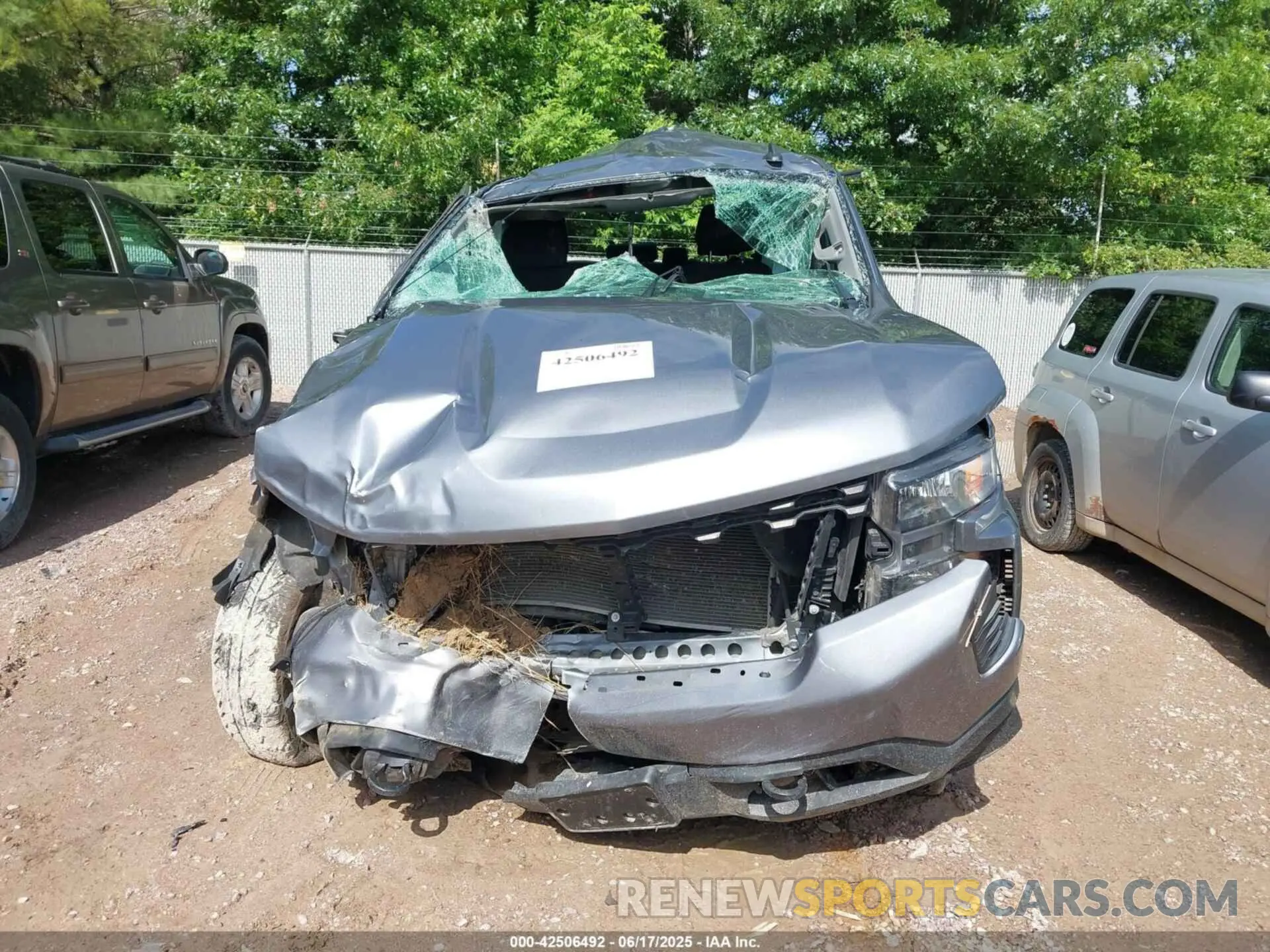13 fotografías del automóvil dañado 1GCRYBEH2LZ274018 CHEVROLET SILVERADO 1500 2020