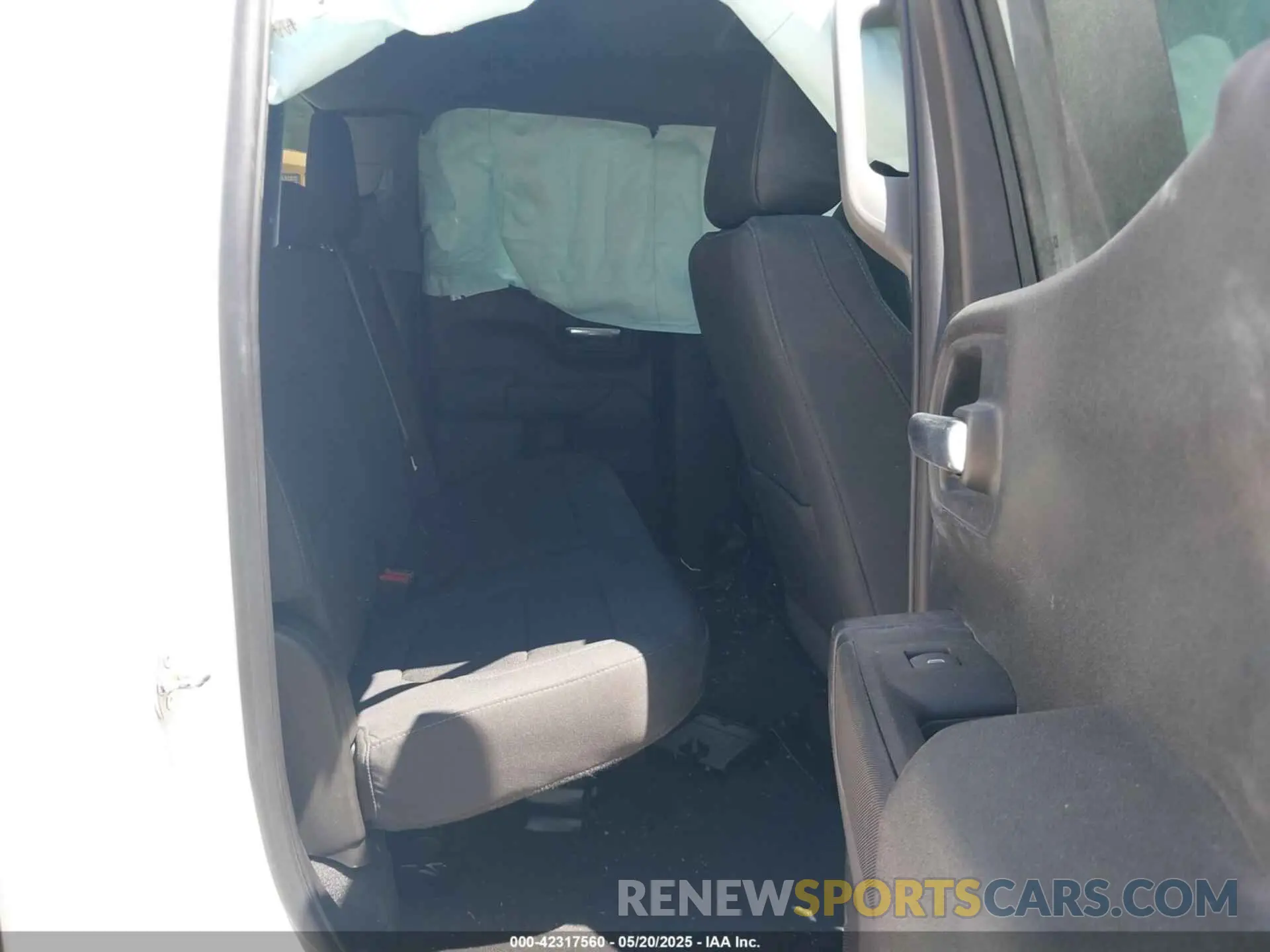 8 fotografías del automóvil dañado 1GCRYDED2LZ151165 CHEVROLET SILVERADO 1500 2020
