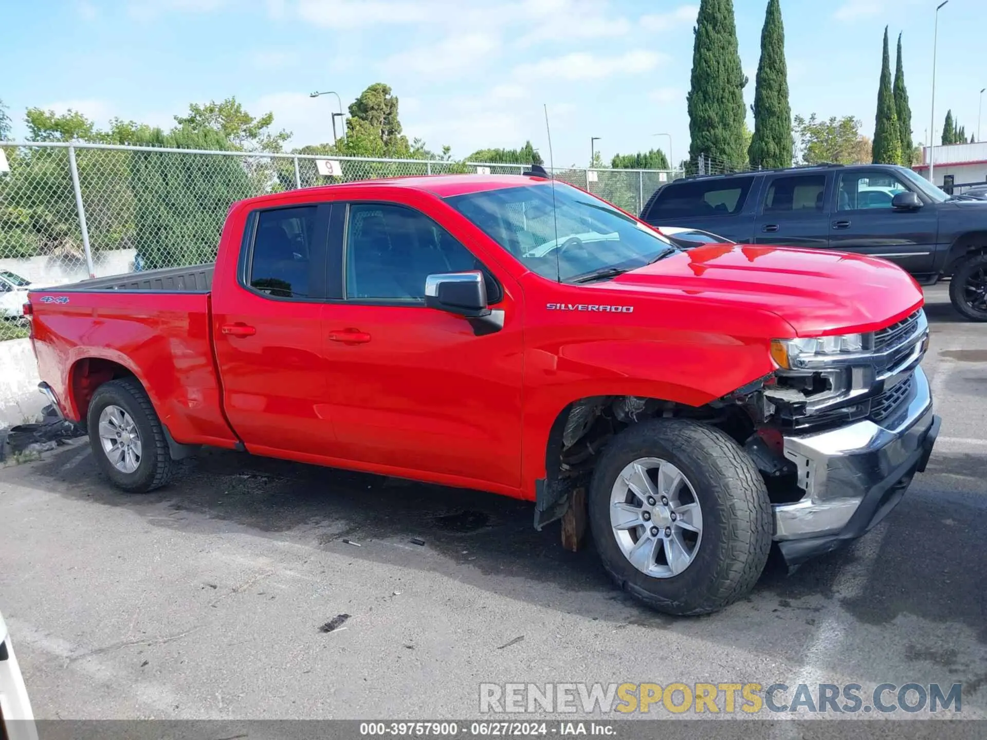 13 fotografías del automóvil dañado 1GCRYDED3LZ173515 CHEVROLET SILVERADO 1500 2020
