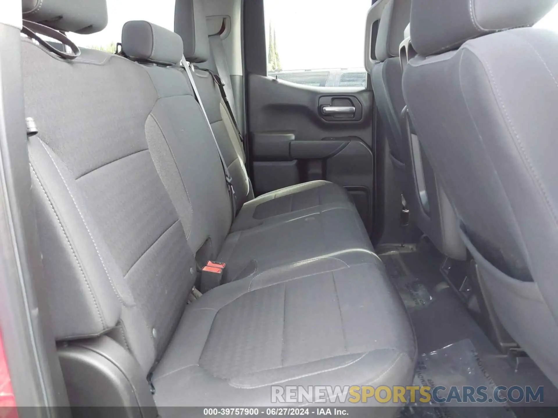 8 fotografías del automóvil dañado 1GCRYDED3LZ173515 CHEVROLET SILVERADO 1500 2020