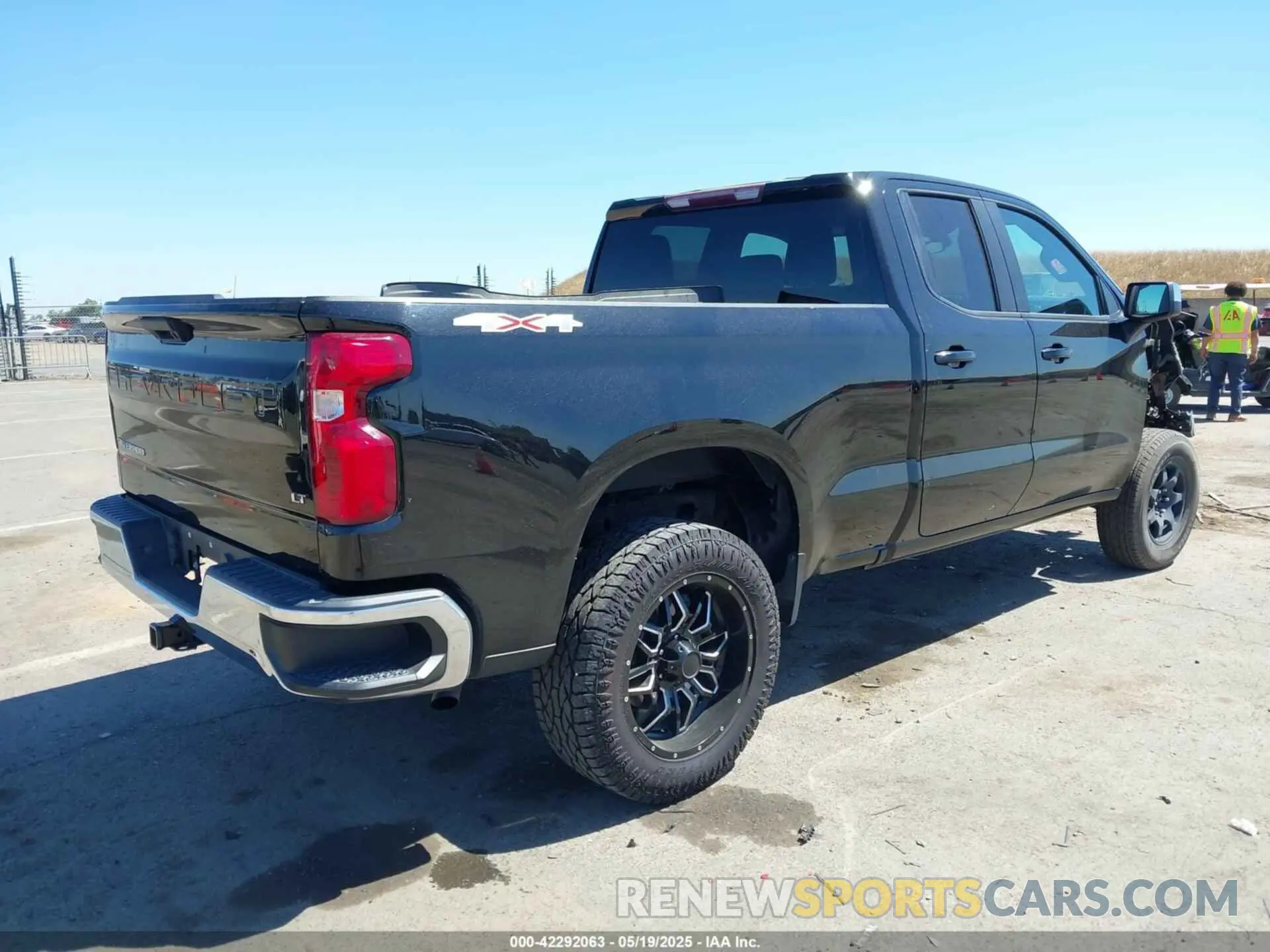 4 fotografías del automóvil dañado 1GCRYDED6LZ273320 CHEVROLET SILVERADO 1500 2020