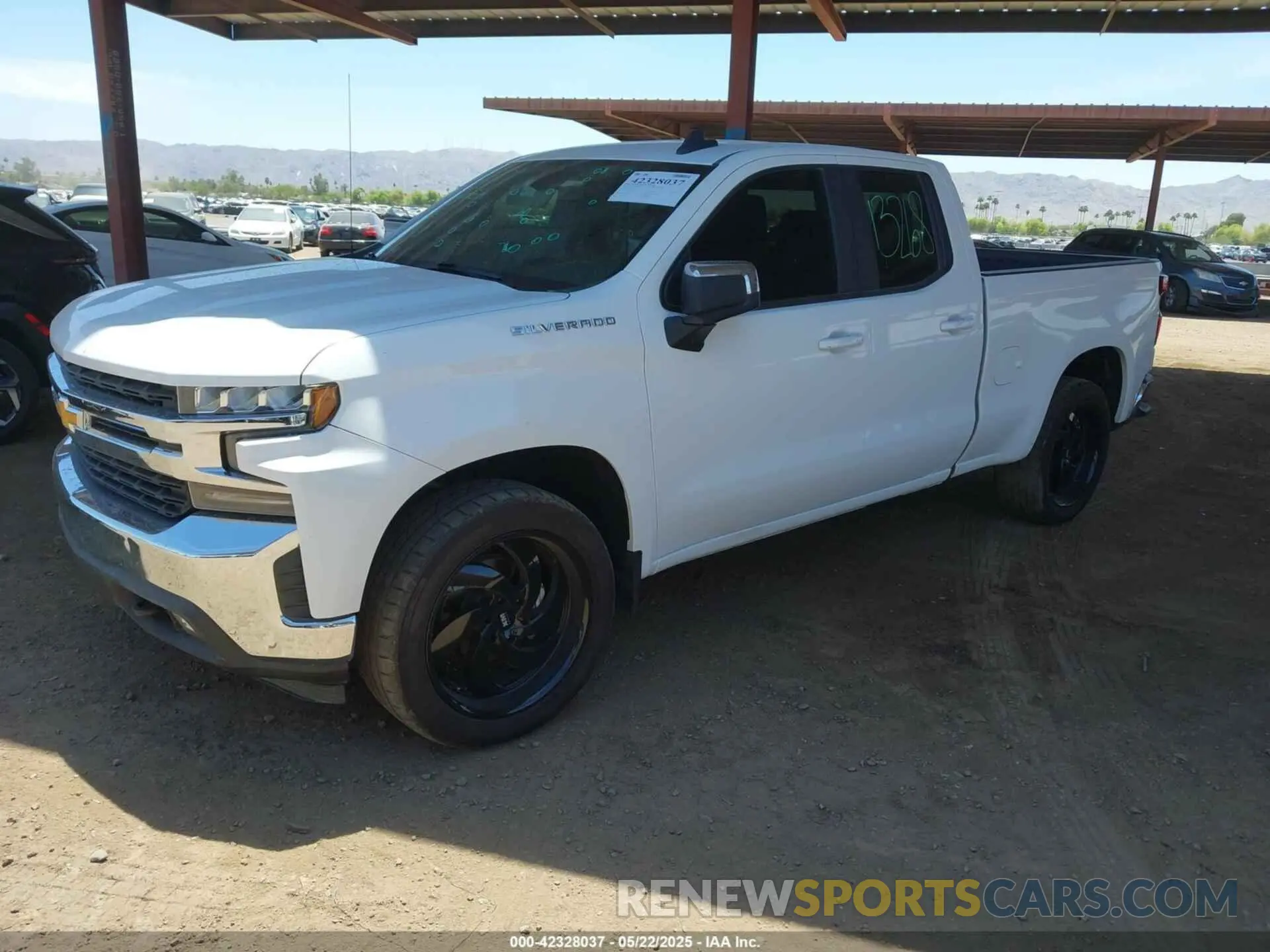 2 fotografías del automóvil dañado 1GCRYDED9LZ118079 CHEVROLET SILVERADO 1500 2020