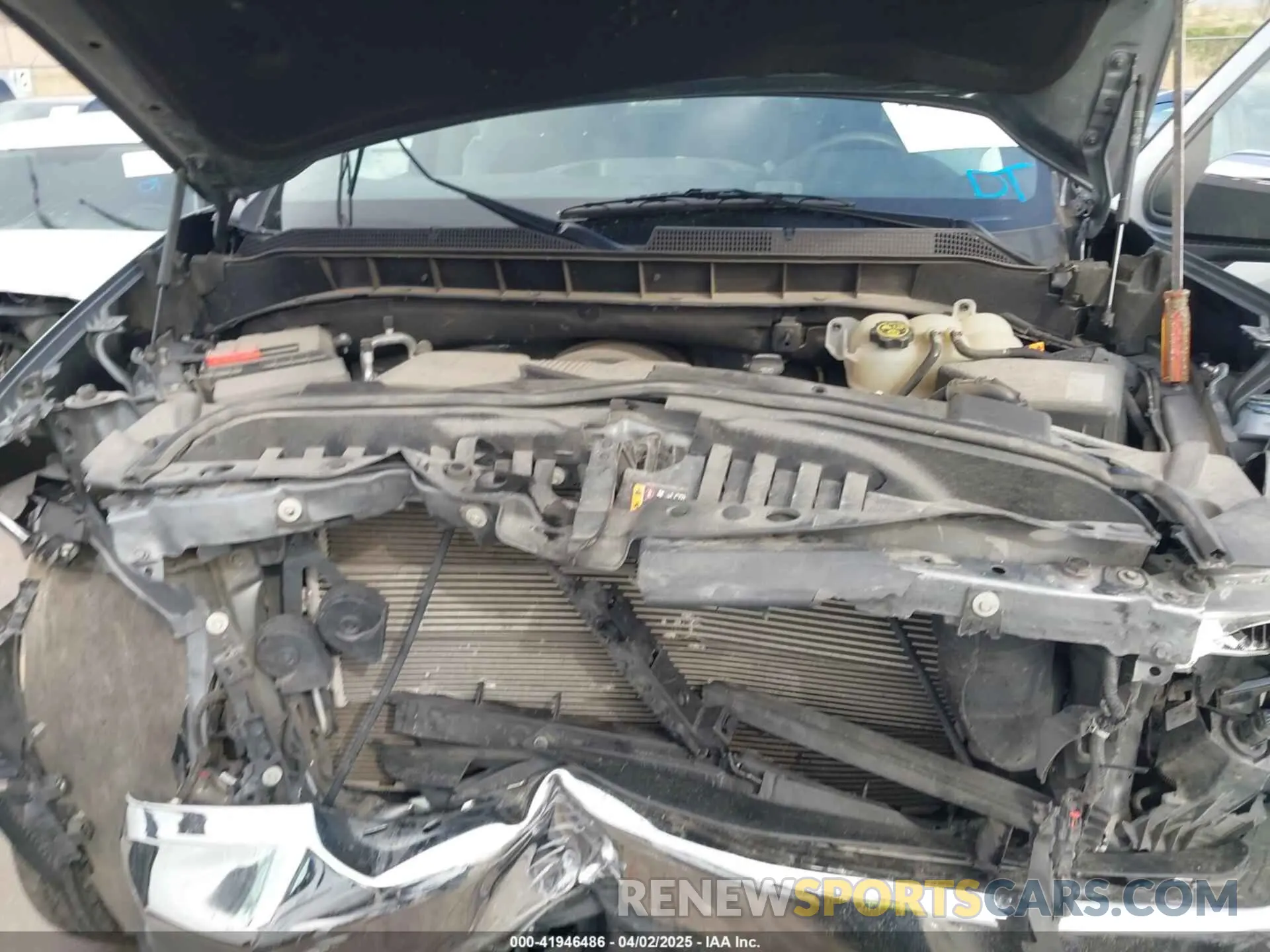 10 fotografías del automóvil dañado 1GCRYDEDXLZ114638 CHEVROLET SILVERADO 1500 2020