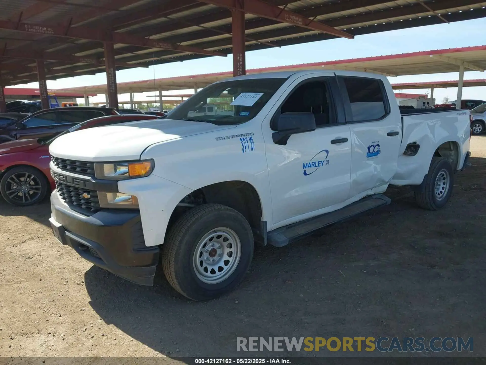 2 fotografías del automóvil dañado 1GCUYAEF1LZ165892 CHEVROLET SILVERADO 1500 2020
