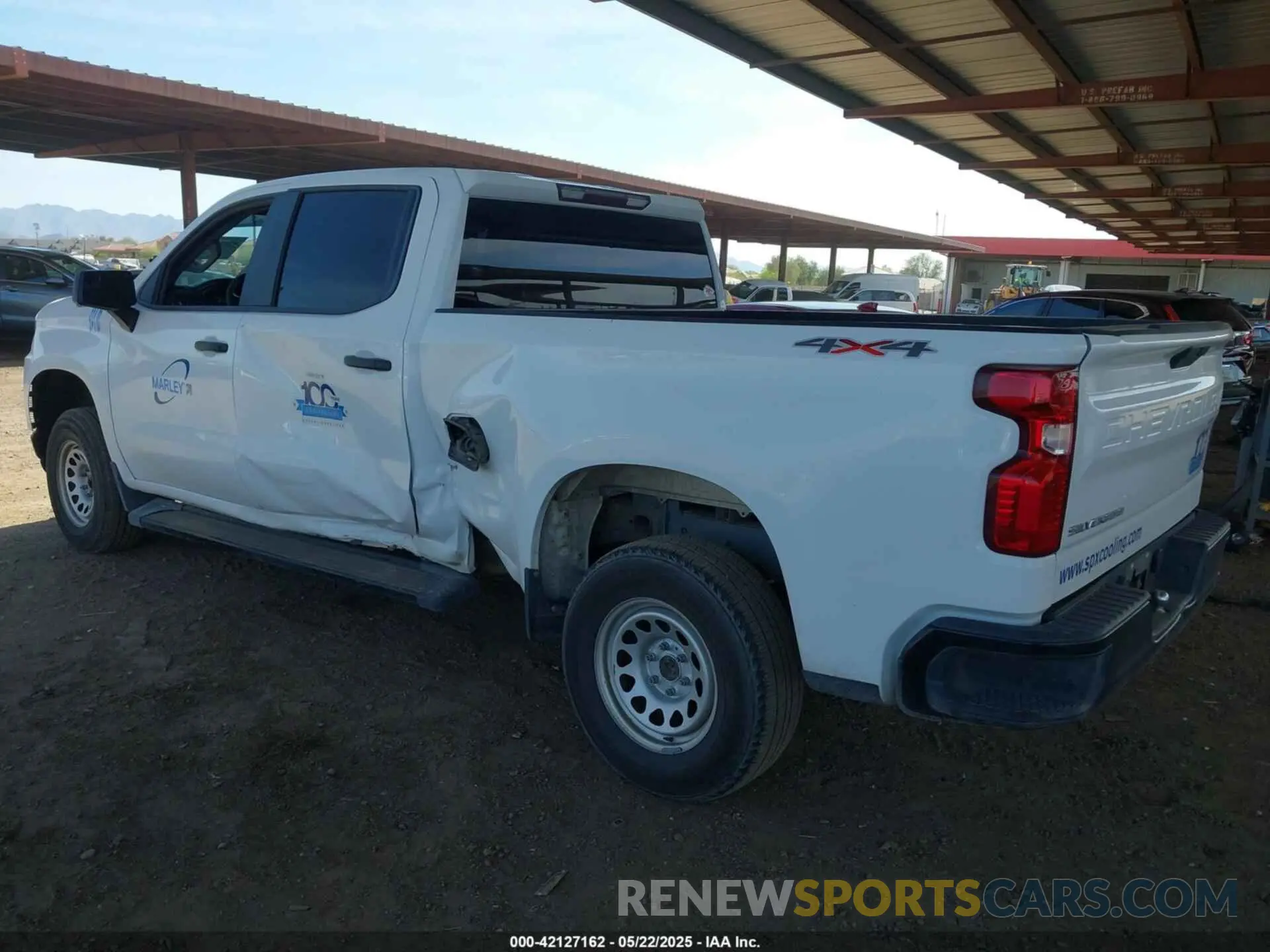 3 fotografías del automóvil dañado 1GCUYAEF1LZ165892 CHEVROLET SILVERADO 1500 2020