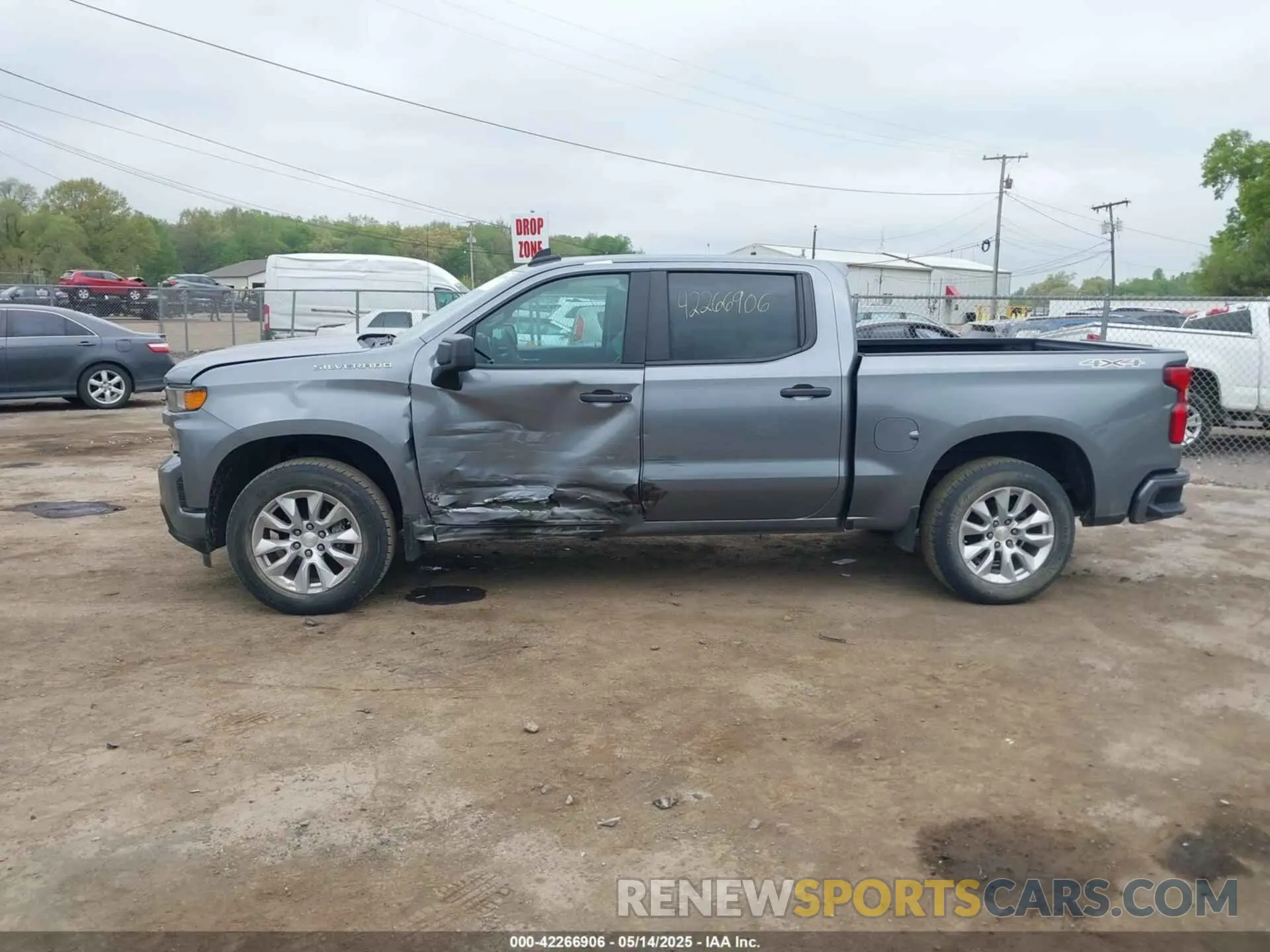 14 fotografías del automóvil dañado 1GCUYBEF8LZ201826 CHEVROLET SILVERADO 1500 2020