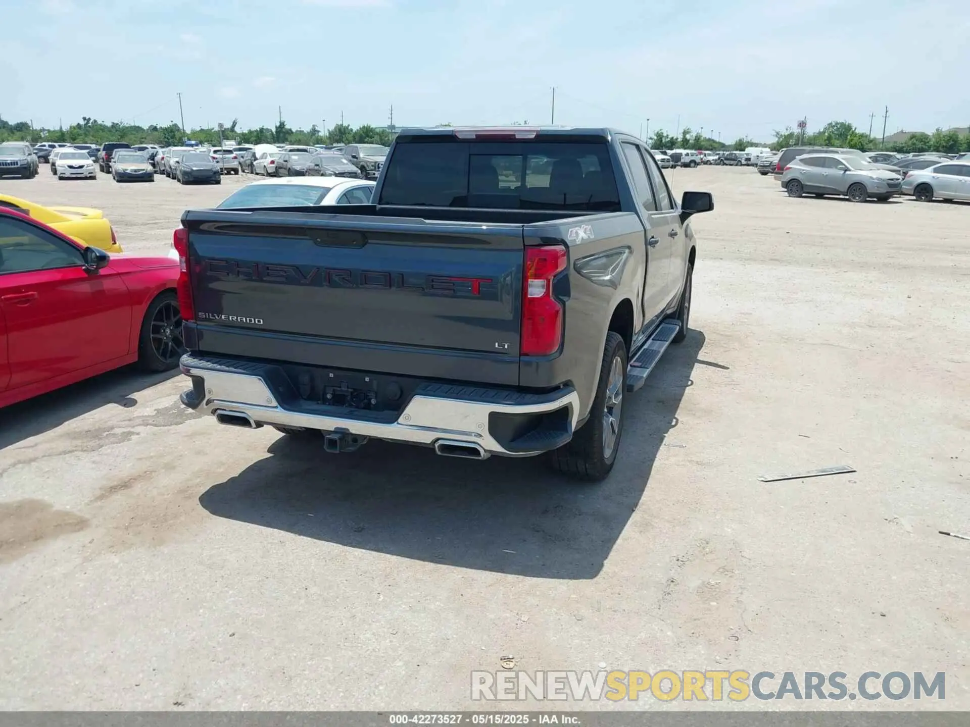 4 fotografías del automóvil dañado 1GCUYDED1LZ239795 CHEVROLET SILVERADO 1500 2020