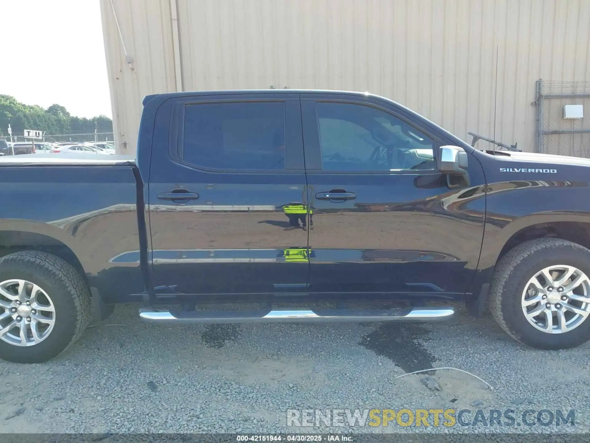 13 fotografías del automóvil dañado 1GCUYDED1LZ308596 CHEVROLET SILVERADO 1500 2020