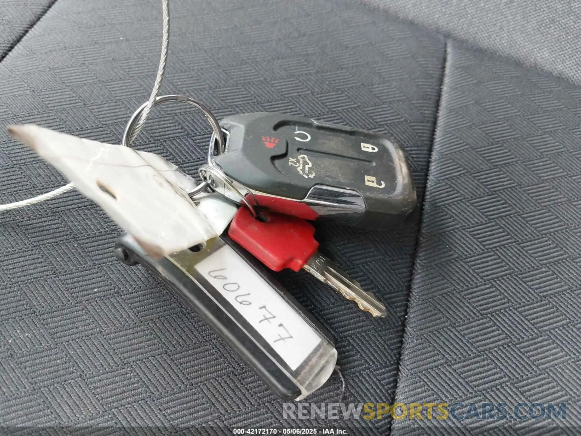 11 fotografías del automóvil dañado 1GCUYDED4LZ137214 CHEVROLET SILVERADO 1500 2020