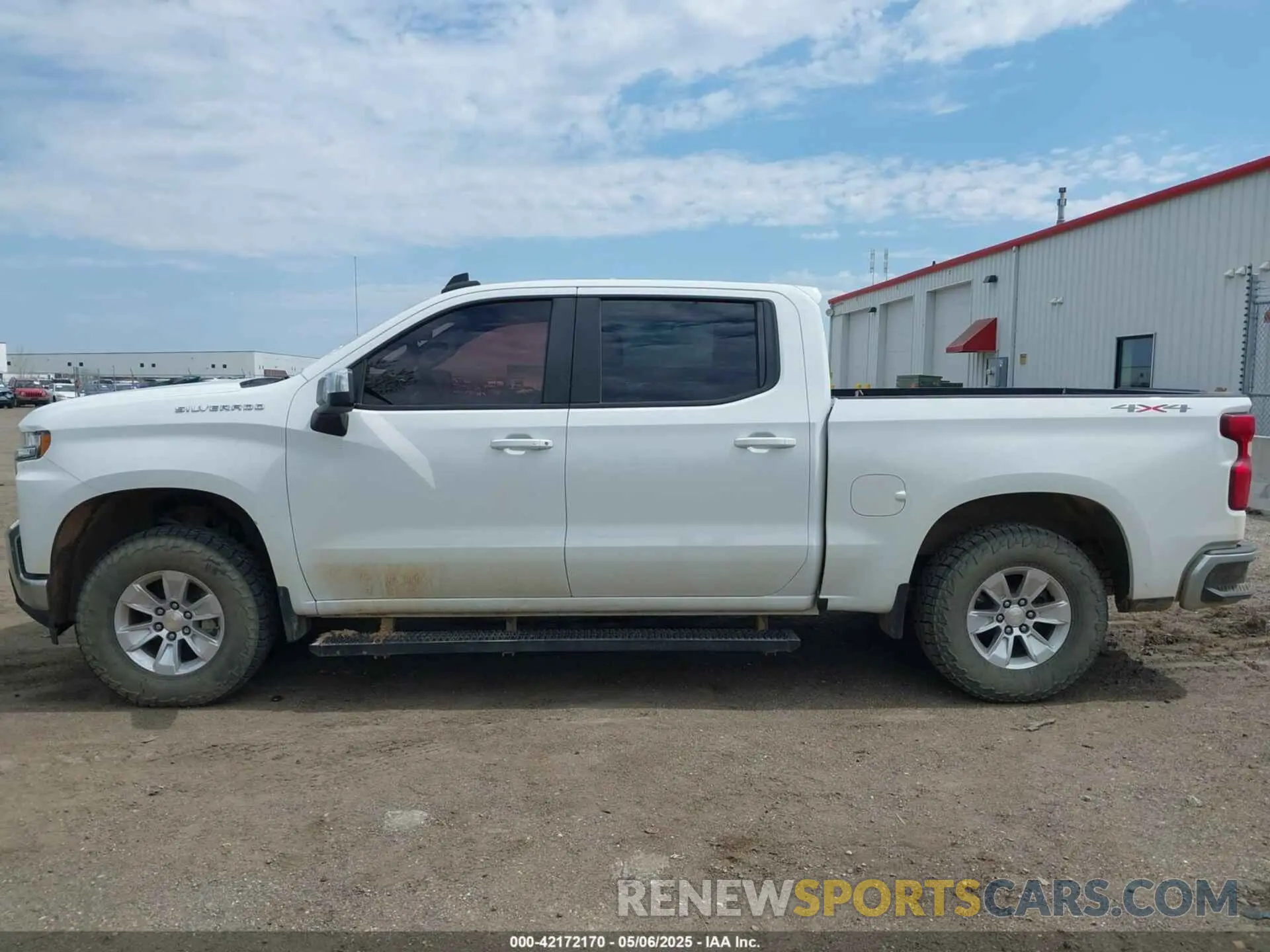 14 fotografías del automóvil dañado 1GCUYDED4LZ137214 CHEVROLET SILVERADO 1500 2020