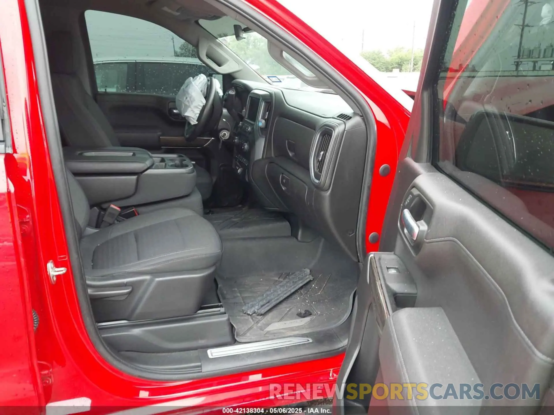 5 fotografías del automóvil dañado 1GCUYDED5LZ230954 CHEVROLET SILVERADO 1500 2020