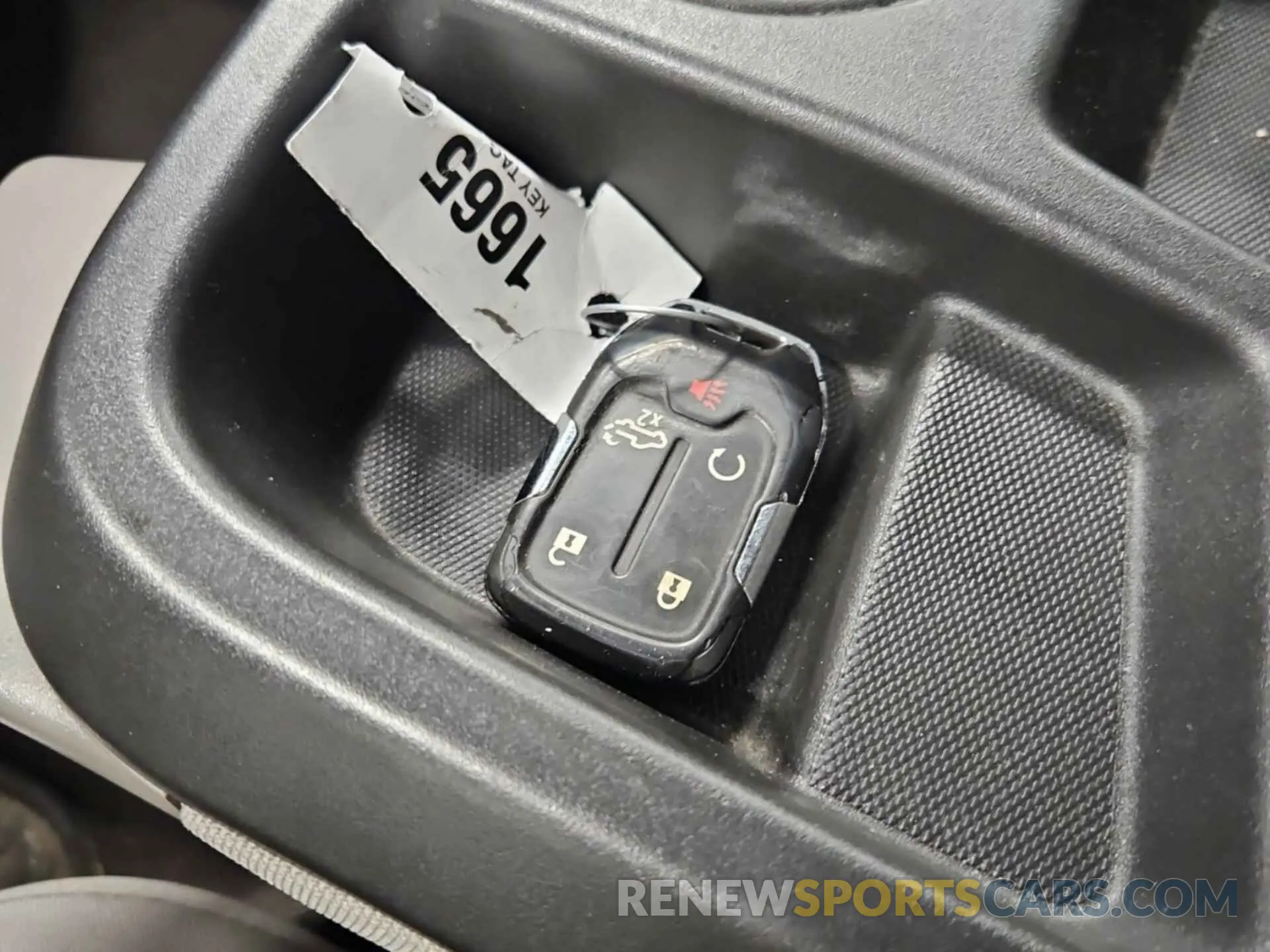 8 fotografías del automóvil dañado 1GCUYDED7LZ220183 CHEVROLET SILVERADO 1500 2020
