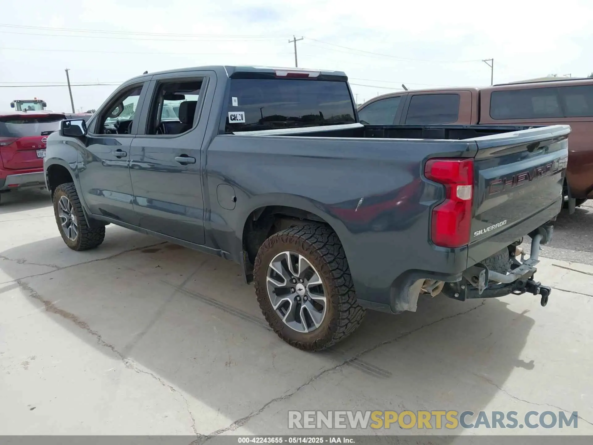 3 fotografías del automóvil dañado 1GCUYDEDXLZ225748 CHEVROLET SILVERADO 1500 2020