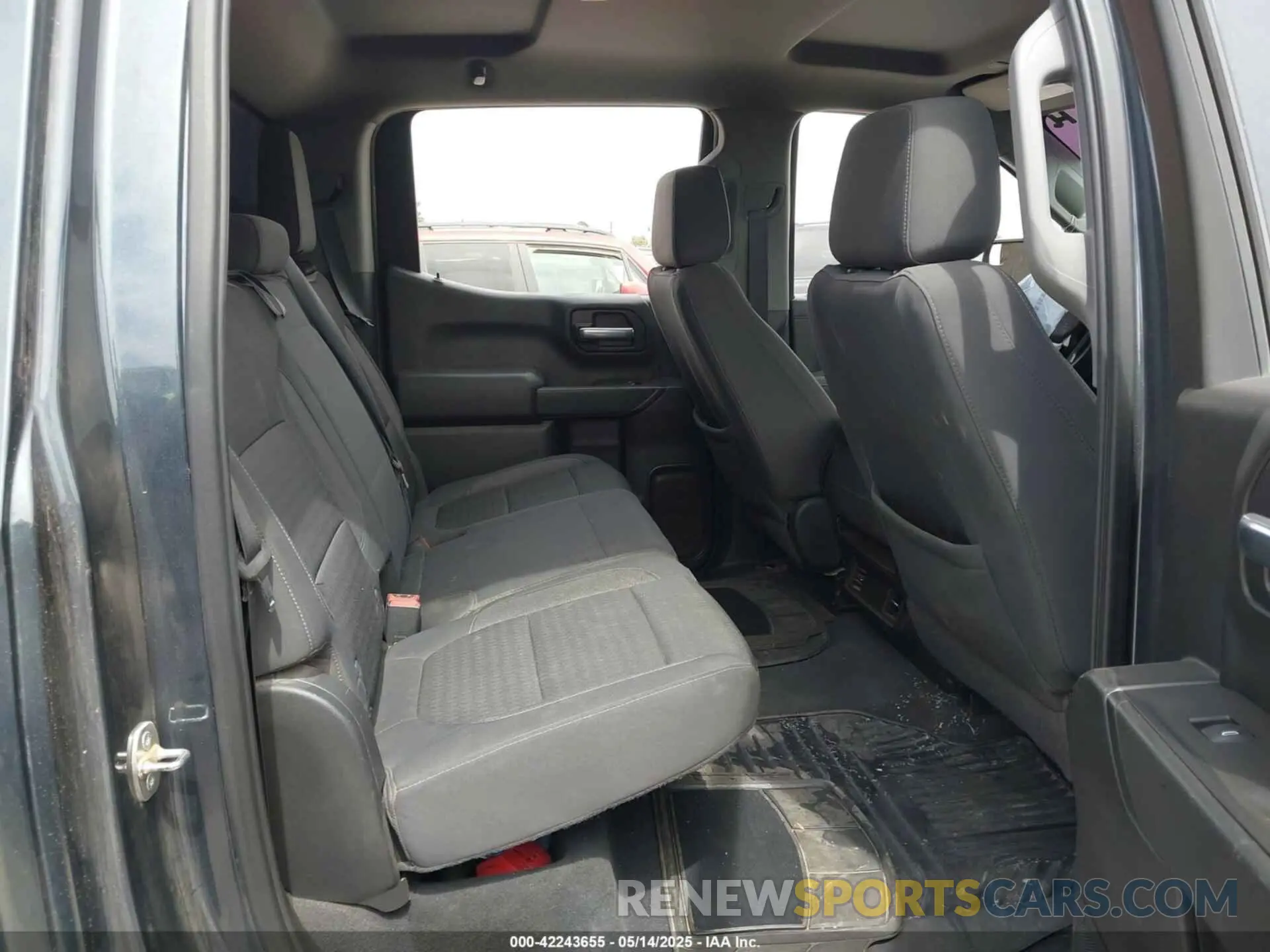 8 fotografías del automóvil dañado 1GCUYDEDXLZ225748 CHEVROLET SILVERADO 1500 2020
