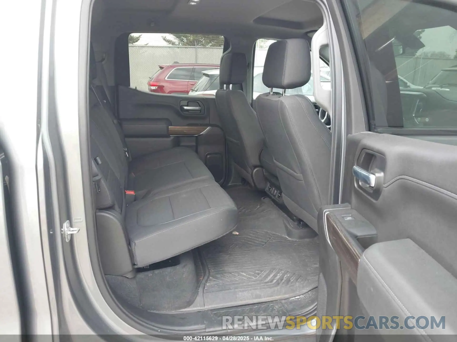 8 fotografías del automóvil dañado 1GCUYEED3LZ215133 CHEVROLET SILVERADO 1500 2020