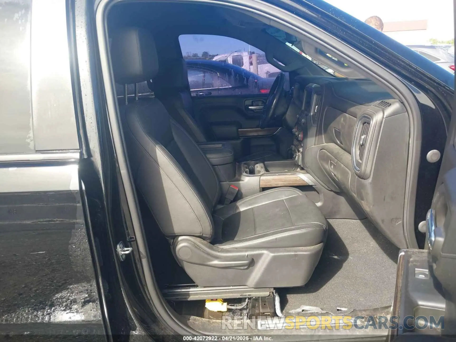 5 fotografías del automóvil dañado 1GCUYEEL6LZ378415 CHEVROLET SILVERADO 1500 2020