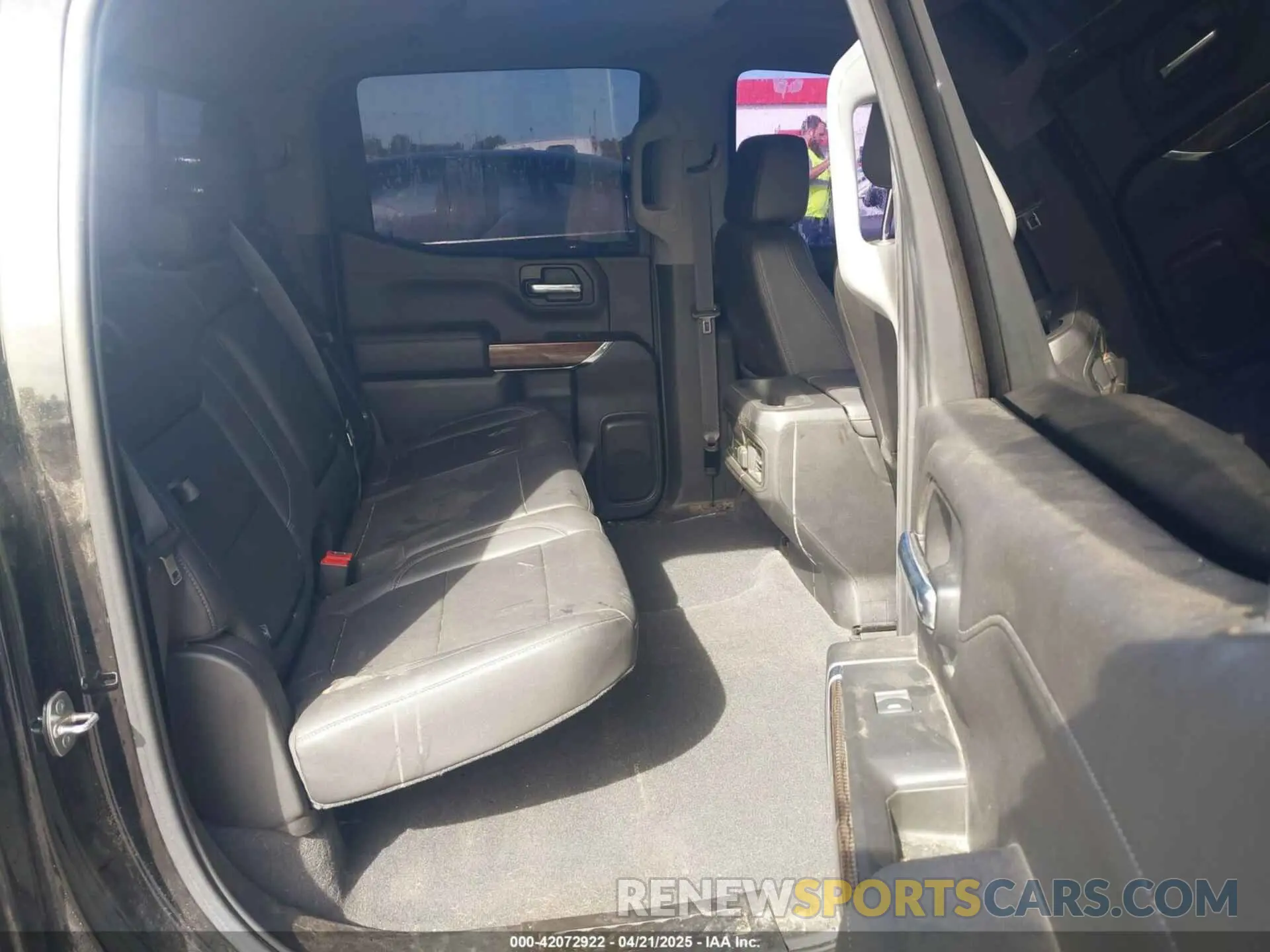 8 fotografías del automóvil dañado 1GCUYEEL6LZ378415 CHEVROLET SILVERADO 1500 2020