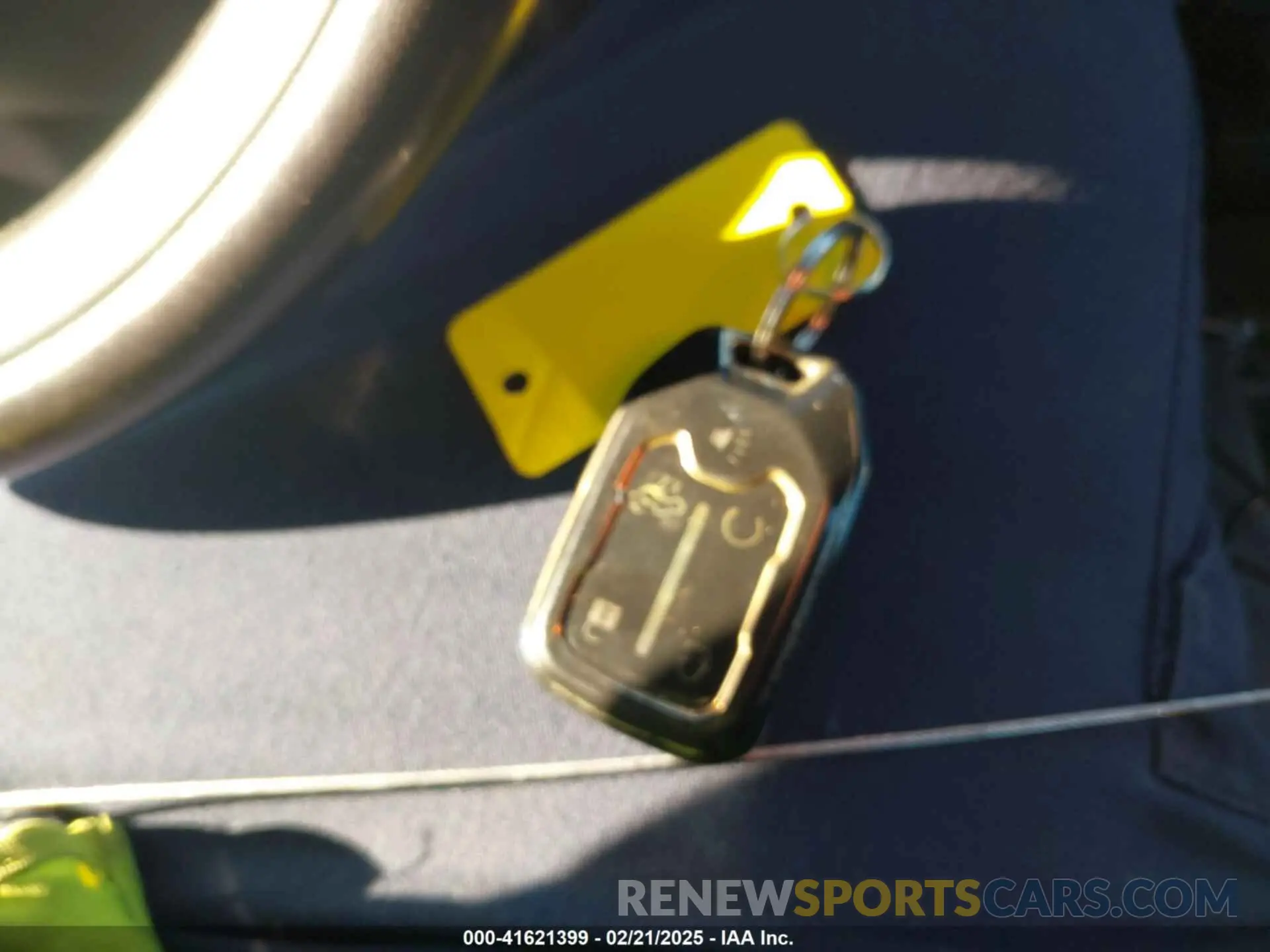 11 fotografías del automóvil dañado 1GCUYGEDXLZ177976 CHEVROLET SILVERADO 1500 2020