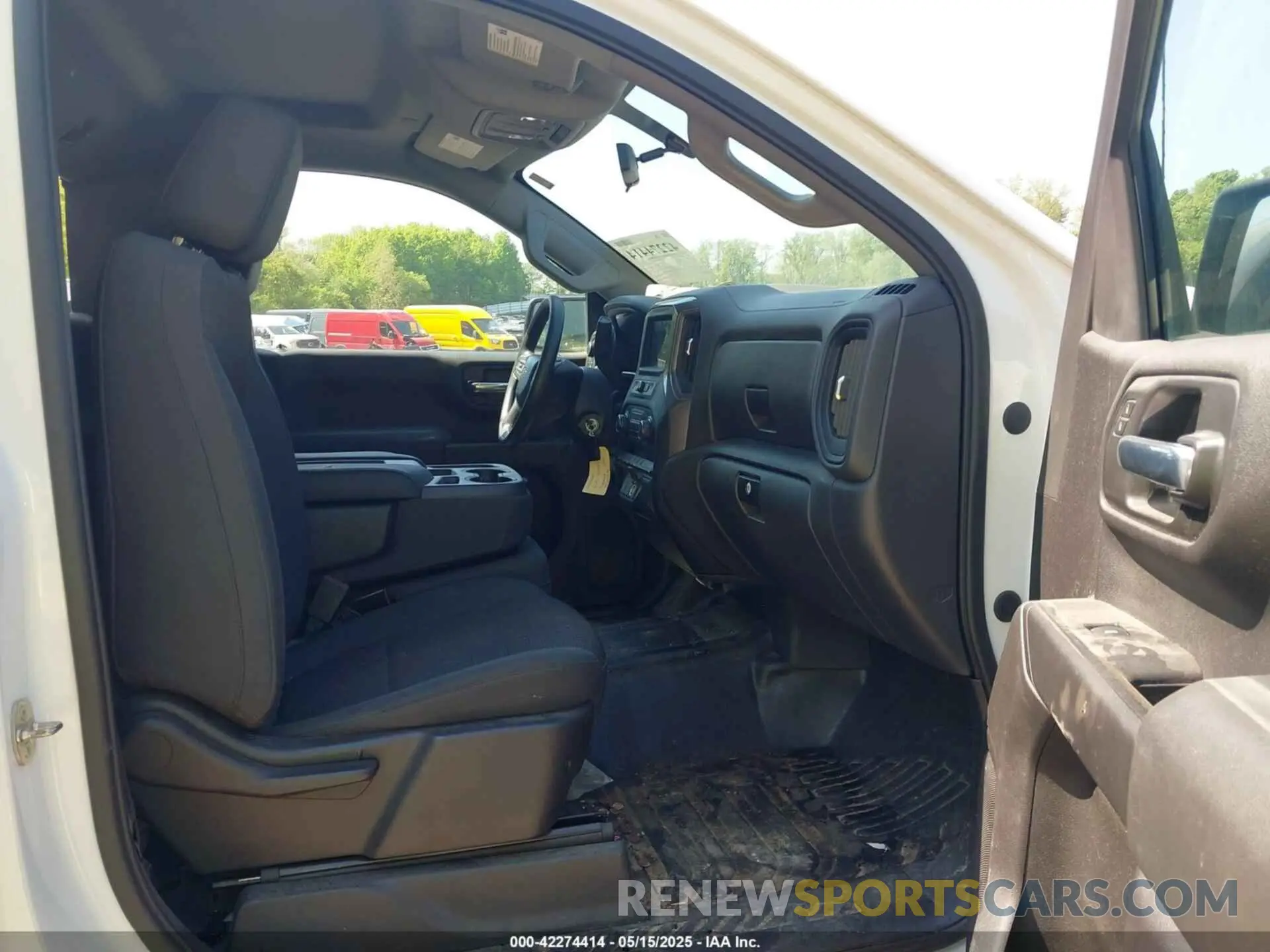 5 fotografías del automóvil dañado 3GCNYAEFXLG154197 CHEVROLET SILVERADO 1500 2020