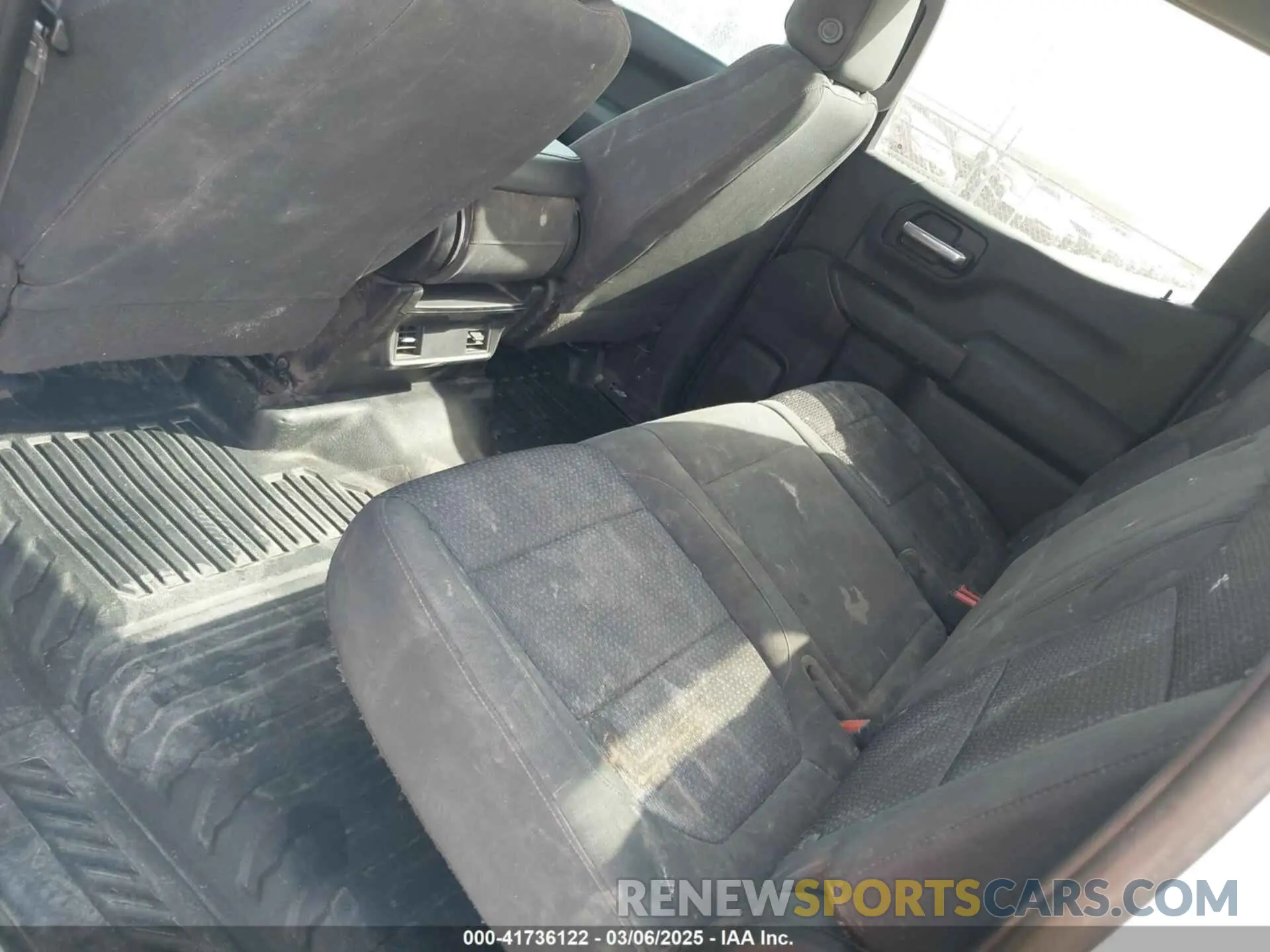 18 fotografías del automóvil dañado 3GCPWAEF7LG204892 CHEVROLET SILVERADO 1500 2020