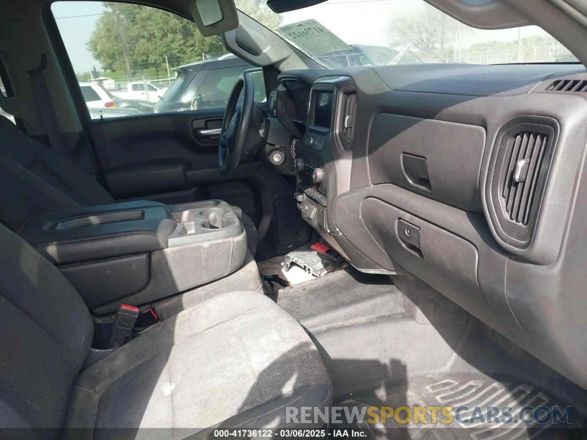 5 fotografías del automóvil dañado 3GCPWAEF7LG204892 CHEVROLET SILVERADO 1500 2020