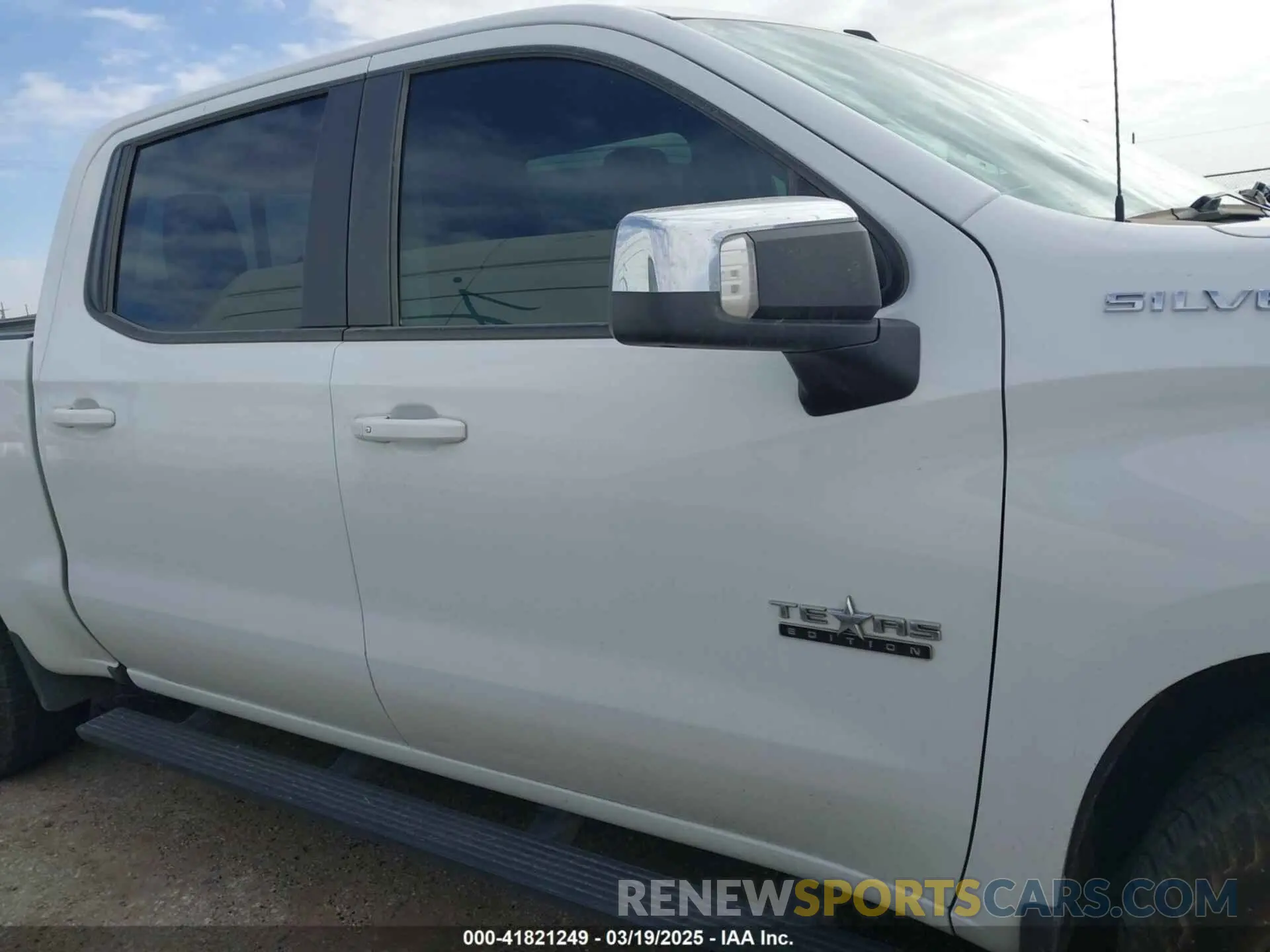 13 fotografías del automóvil dañado 3GCPWCED1LG329297 CHEVROLET SILVERADO 1500 2020