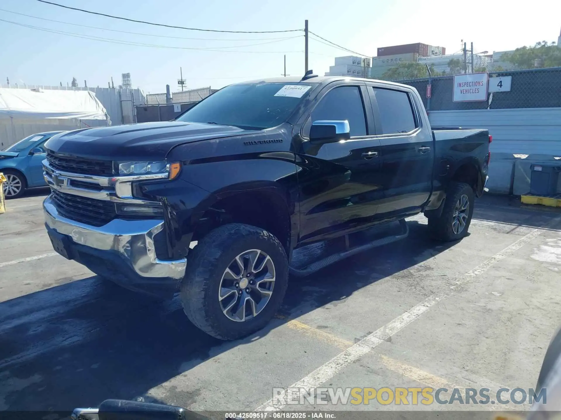 2 fotografías del automóvil dañado 3GCPWCED4LG437557 CHEVROLET SILVERADO 1500 2020