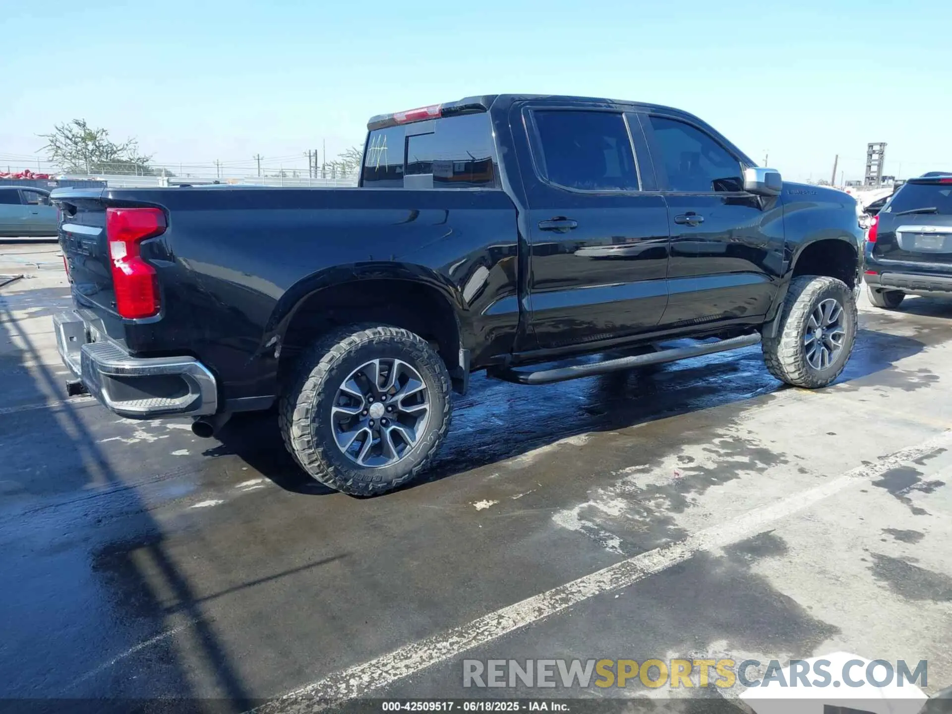 4 fotografías del automóvil dañado 3GCPWCED4LG437557 CHEVROLET SILVERADO 1500 2020