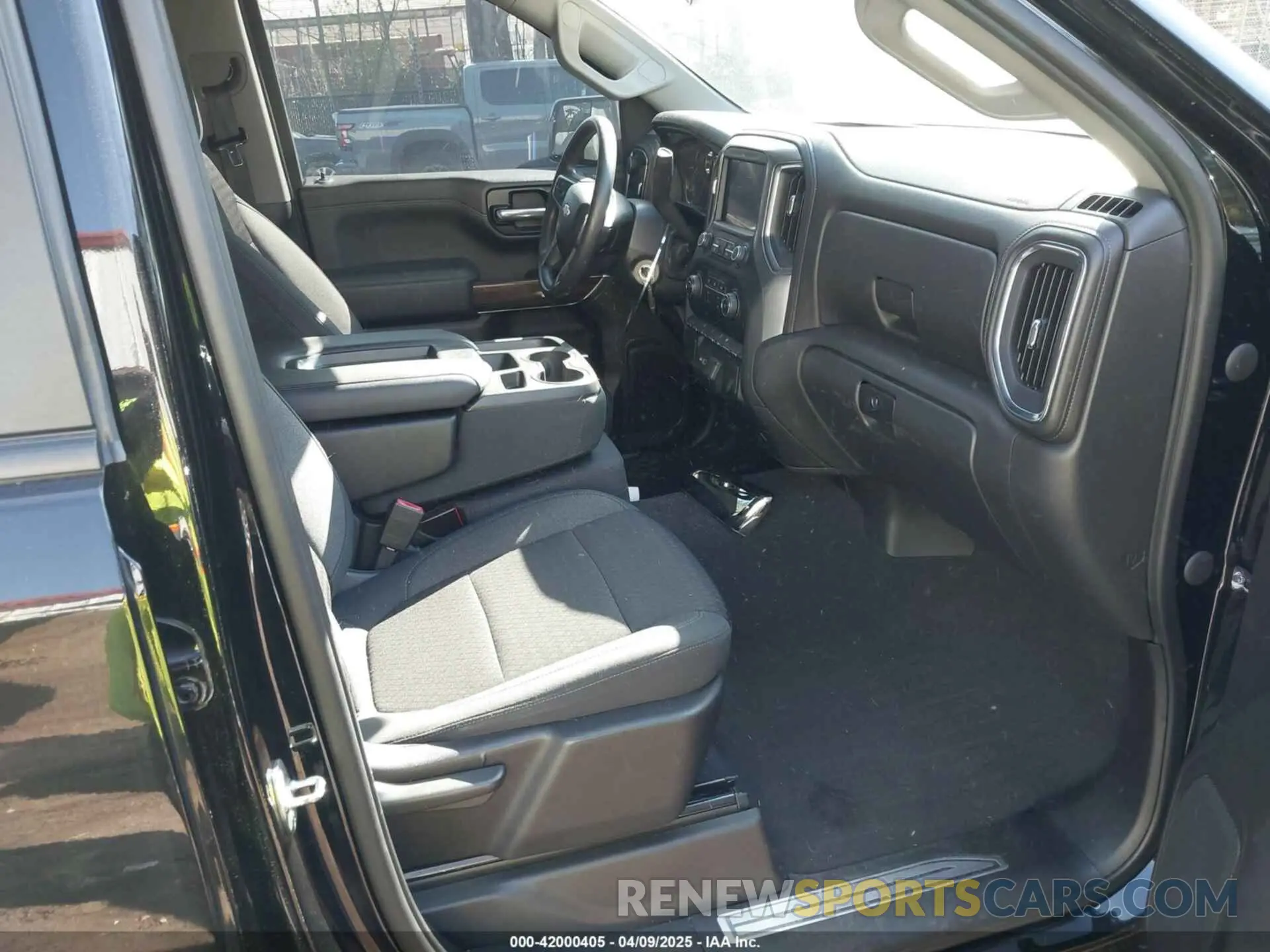 5 fotografías del automóvil dañado 3GCPWCEK3LG294583 CHEVROLET SILVERADO 1500 2020