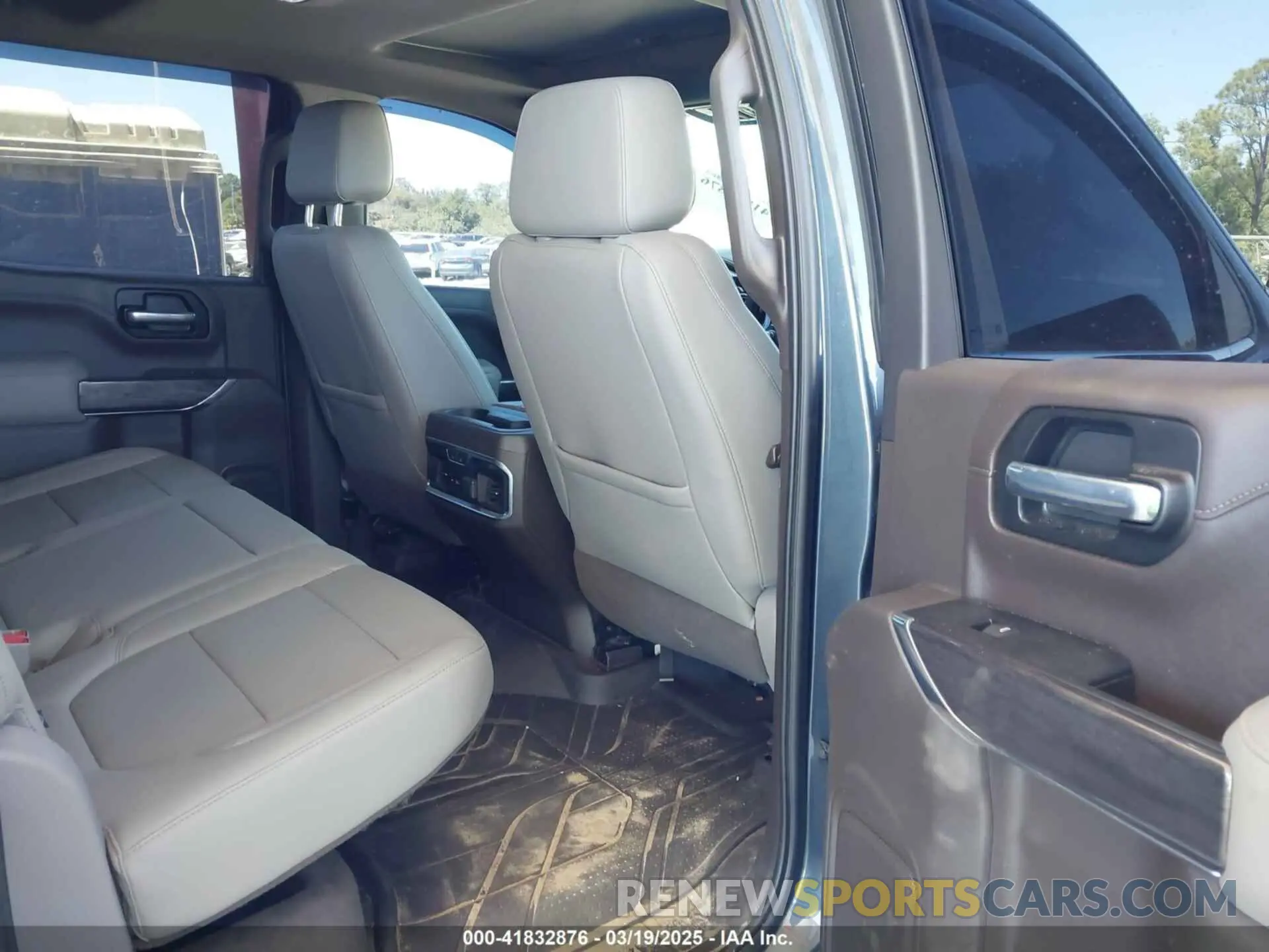 8 fotografías del automóvil dañado 3GCPWEET2LG401336 CHEVROLET SILVERADO 1500 2020