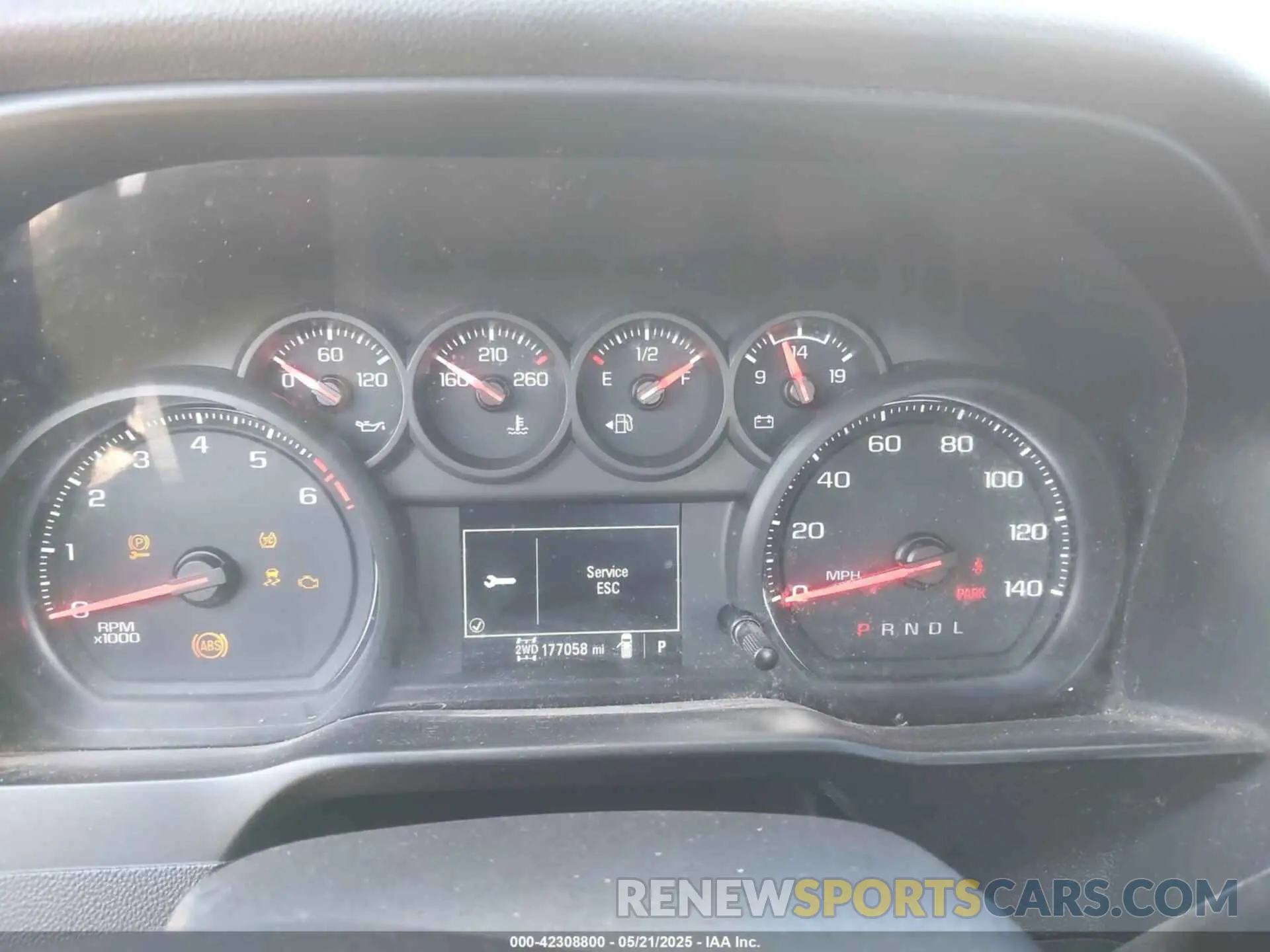 7 fotografías del automóvil dañado 3GCPYAEH9LG330263 CHEVROLET SILVERADO 1500 2020