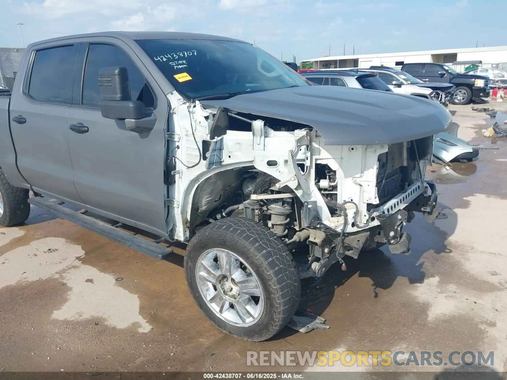 20 fotografías del automóvil dañado 3GCPYAEHXLG247344 CHEVROLET SILVERADO 1500 2020