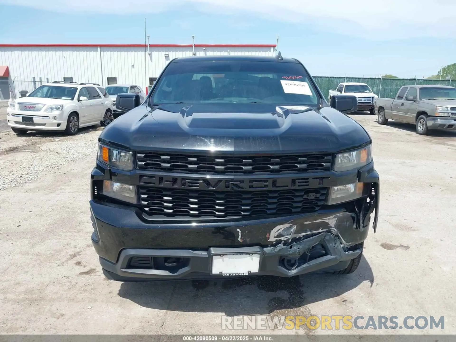12 fotografías del automóvil dañado 3GCPYBEHXLG251383 CHEVROLET SILVERADO 1500 2020
