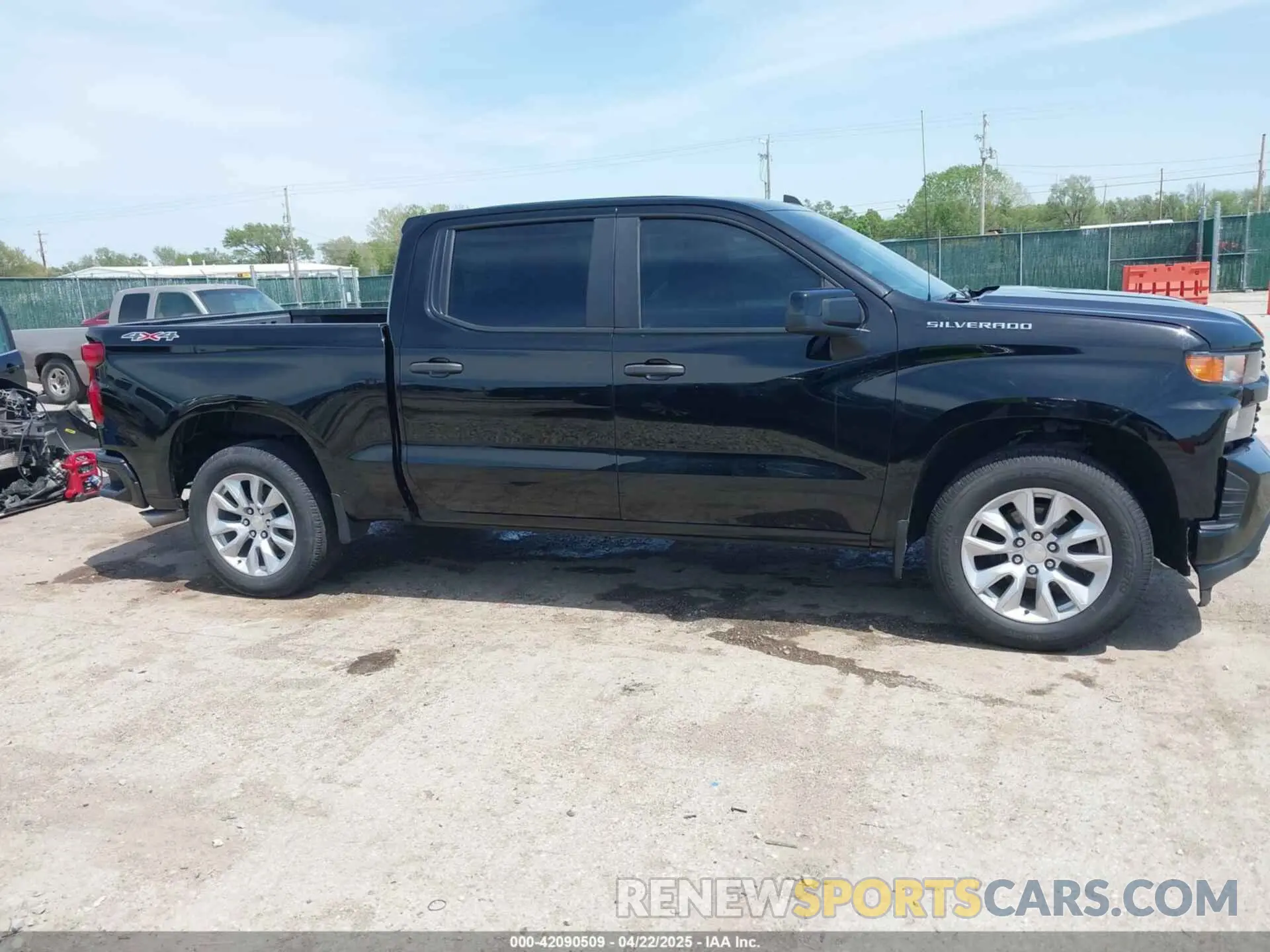 13 fotografías del automóvil dañado 3GCPYBEHXLG251383 CHEVROLET SILVERADO 1500 2020