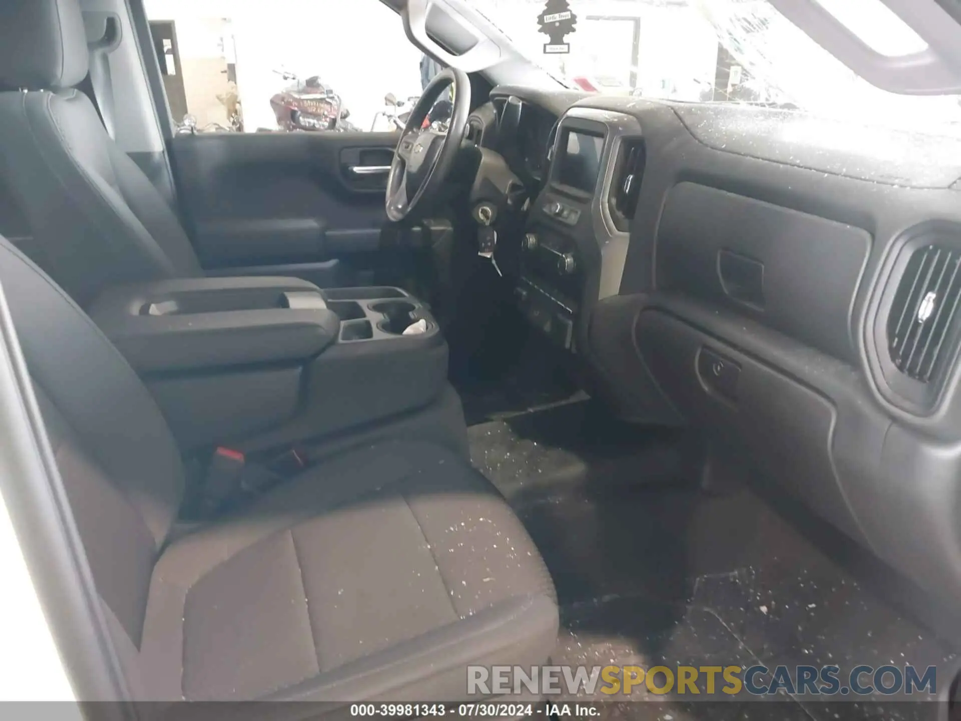 5 fotografías del automóvil dañado 3GCPYBEK6LG379888 CHEVROLET SILVERADO 1500 2020