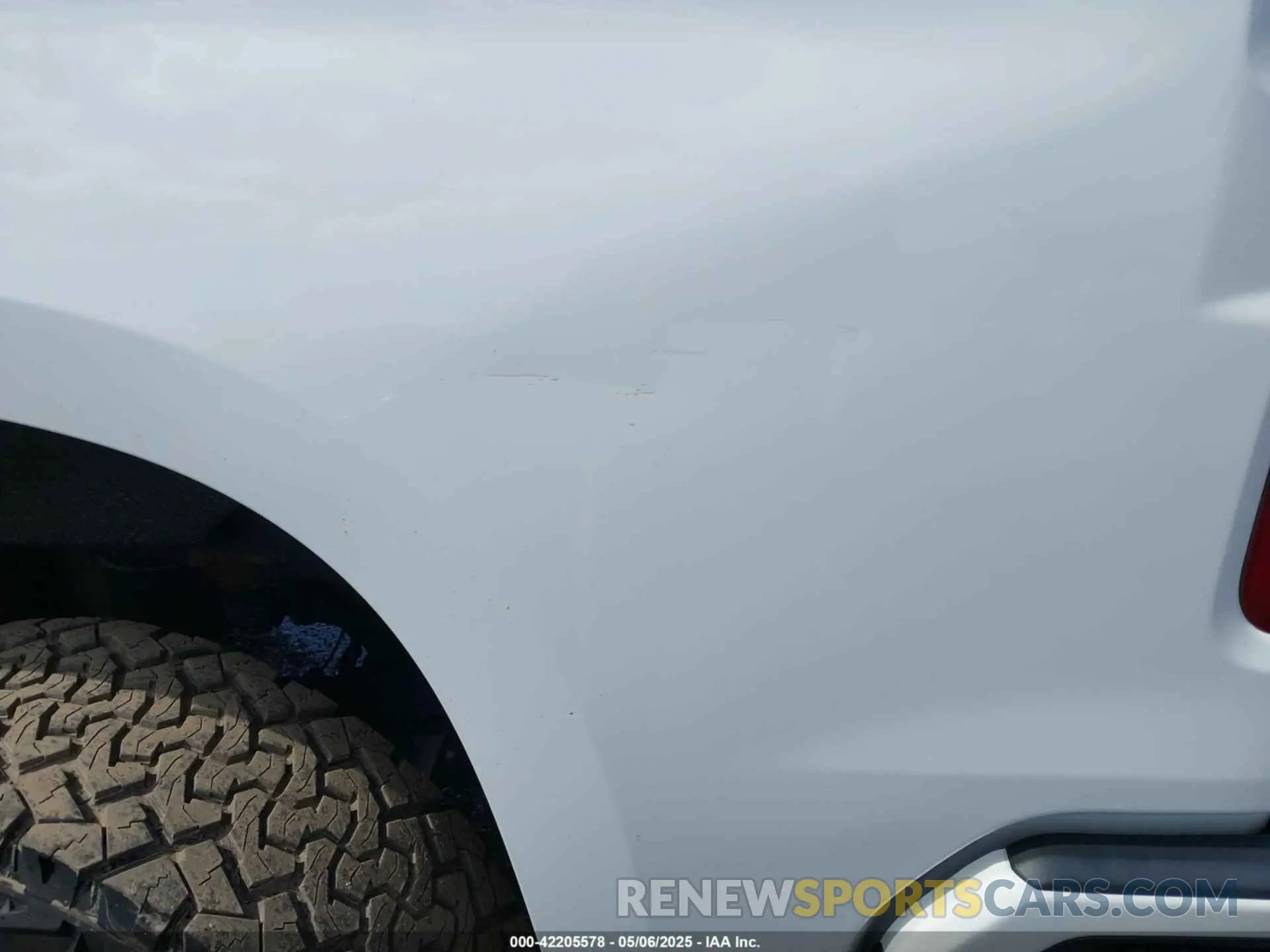 6 fotografías del automóvil dañado 3GCPYEEK2LG156006 CHEVROLET SILVERADO 1500 2020
