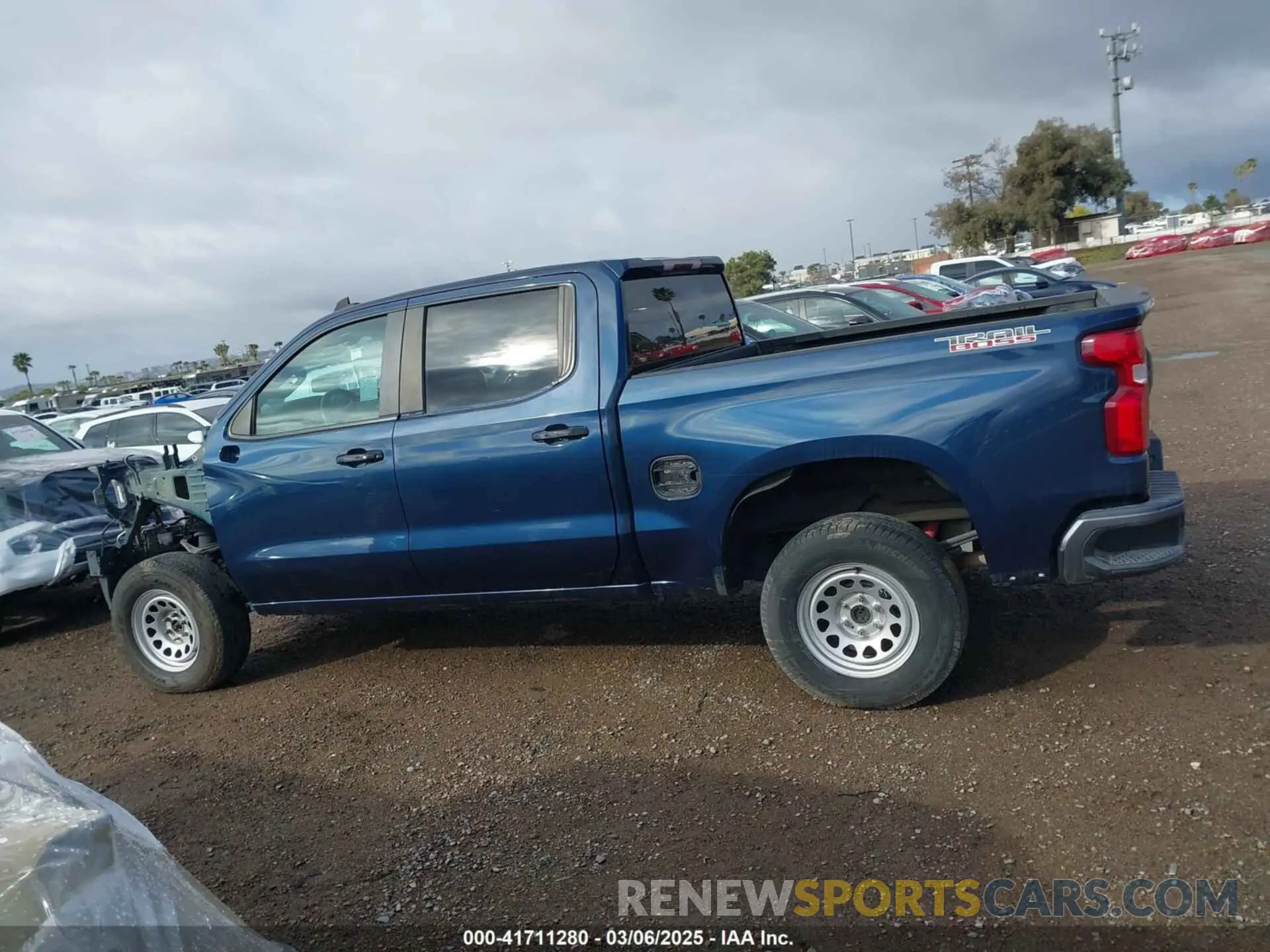 13 fotografías del automóvil dañado 3GCPYFED5LG119989 CHEVROLET SILVERADO 1500 2020