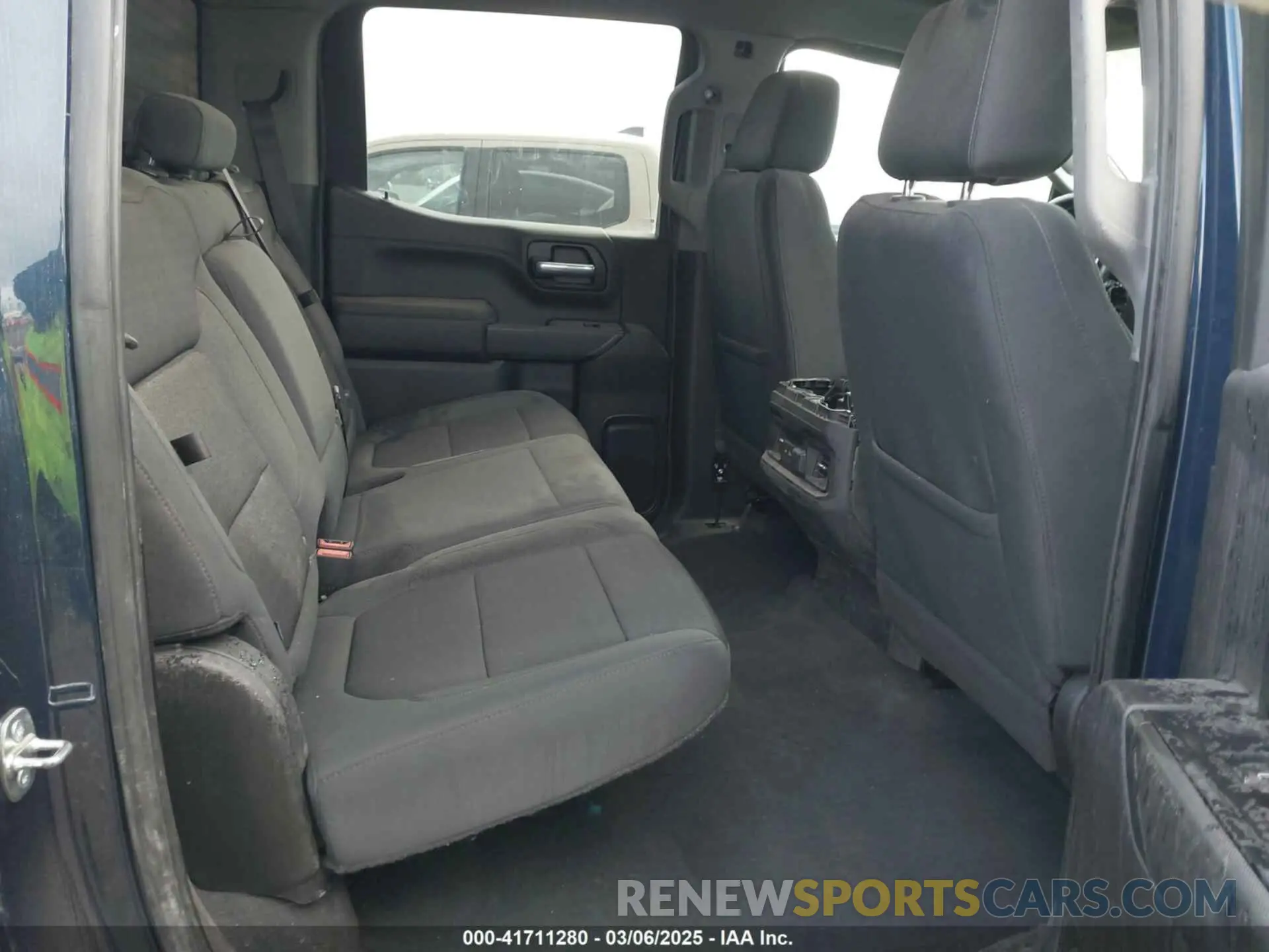 8 fotografías del automóvil dañado 3GCPYFED5LG119989 CHEVROLET SILVERADO 1500 2020