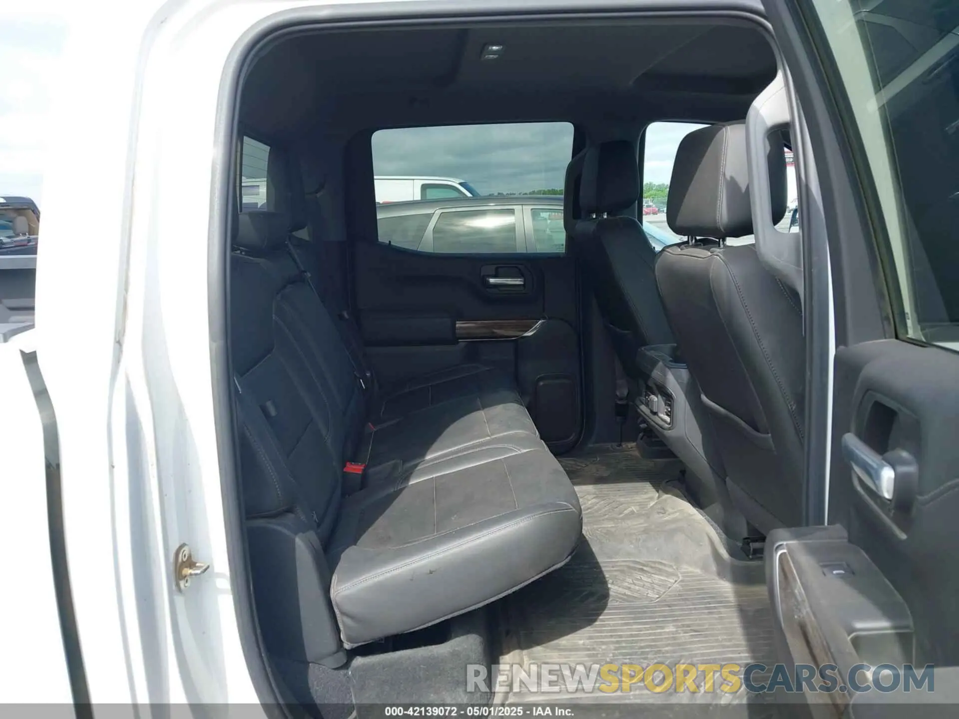 8 fotografías del automóvil dañado 3GCPYFED8LG192676 CHEVROLET SILVERADO 1500 2020