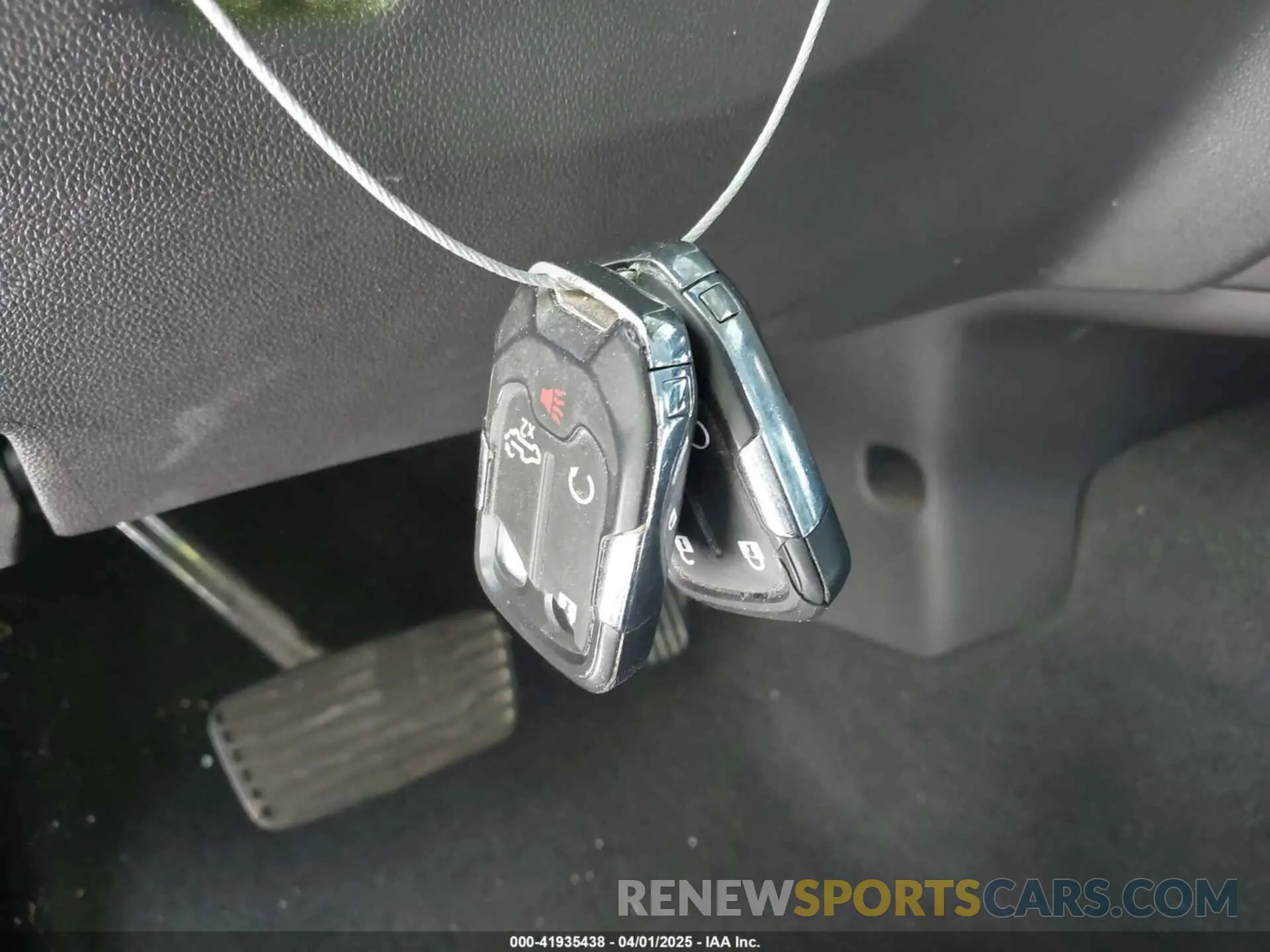 11 fotografías del automóvil dañado 3GCUWCED4LG212056 CHEVROLET SILVERADO 1500 2020