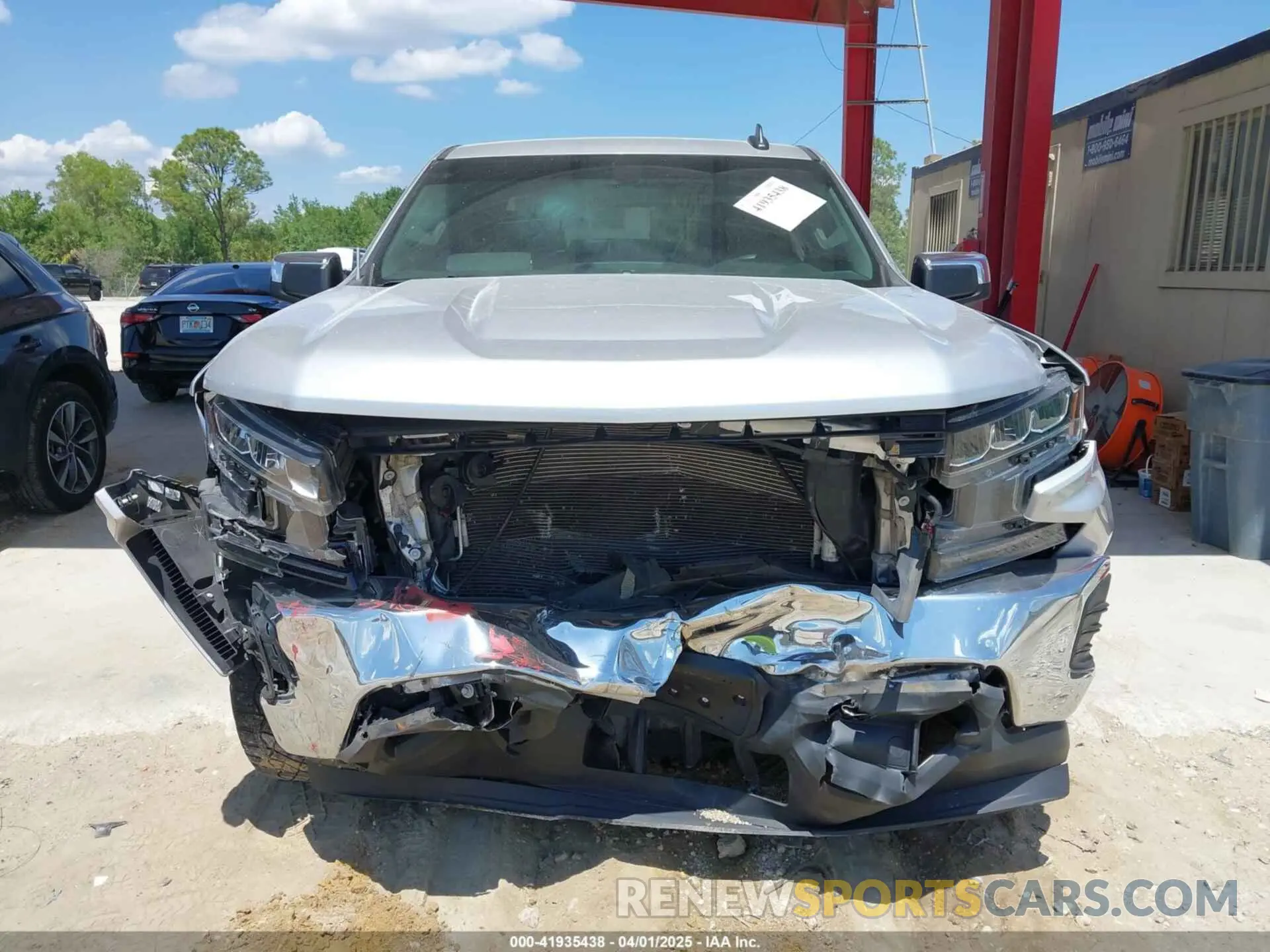 12 fotografías del automóvil dañado 3GCUWCED4LG212056 CHEVROLET SILVERADO 1500 2020
