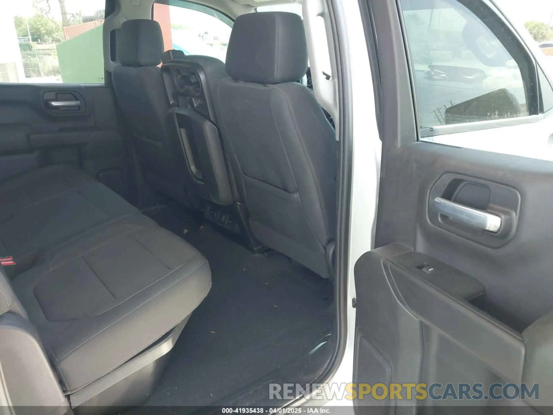 8 fotografías del automóvil dañado 3GCUWCED4LG212056 CHEVROLET SILVERADO 1500 2020